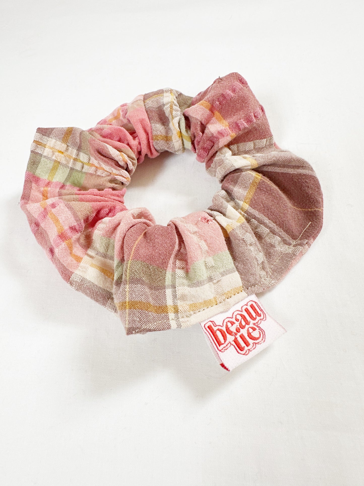 Mini scrunchie in pink, brown and green tartan