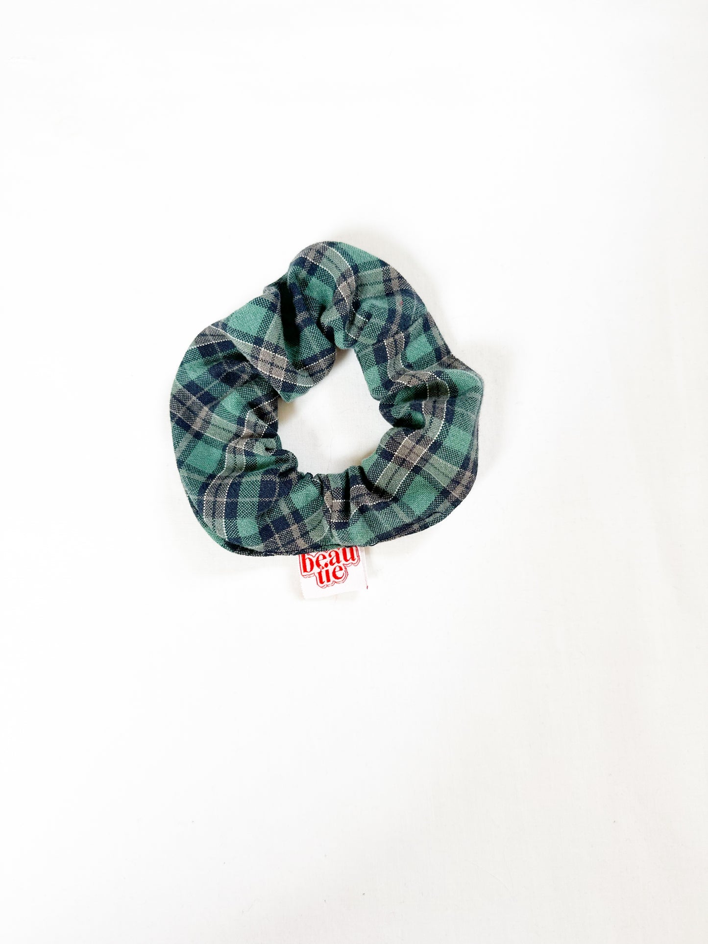 Mini scrunchie in green tartan