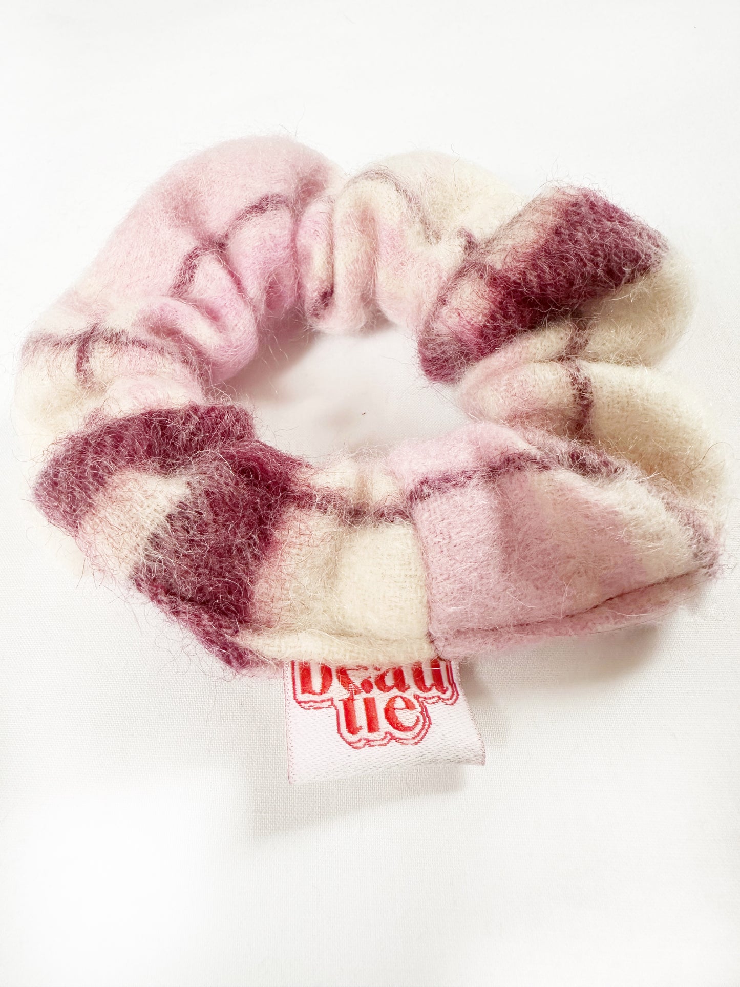 Mini scrunchie in pink berry tartan wool