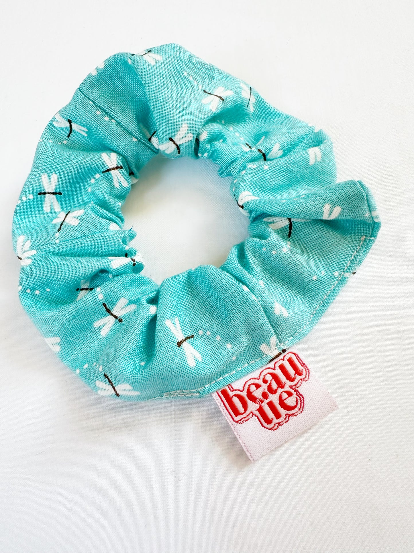 Mini scrunchie in dragonfly