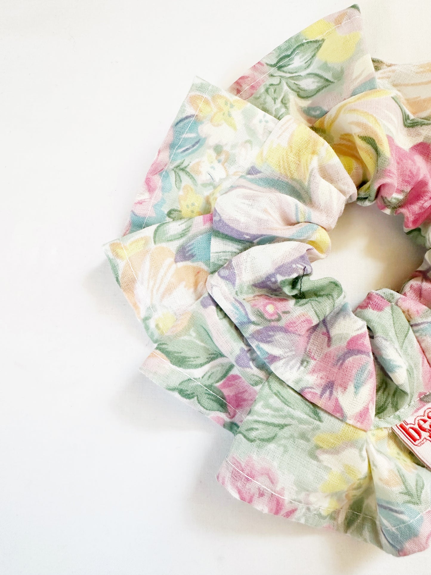 Mini ruffle scrunchie in Valerie