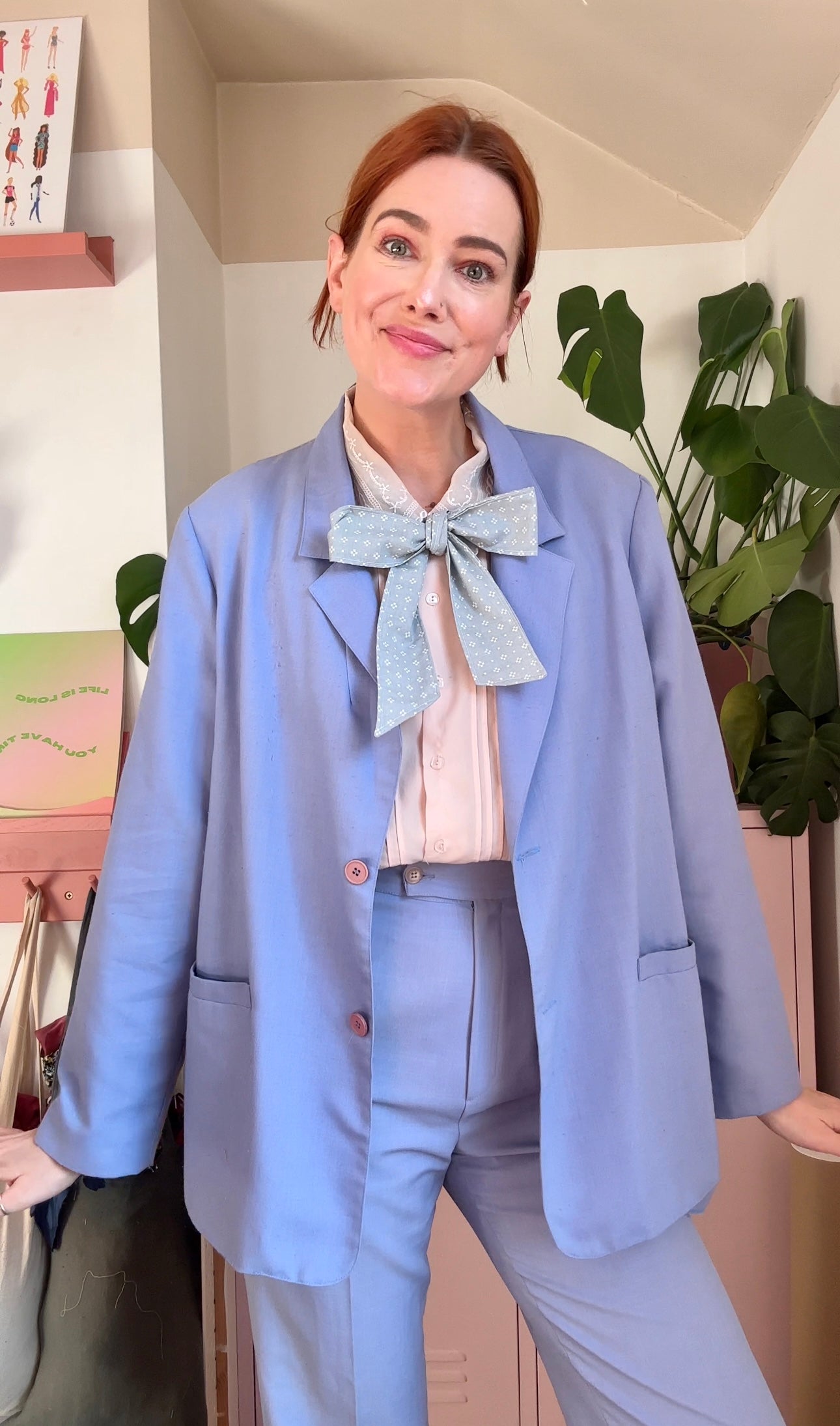 VersaTie hair & neck tie in vintage baby blue