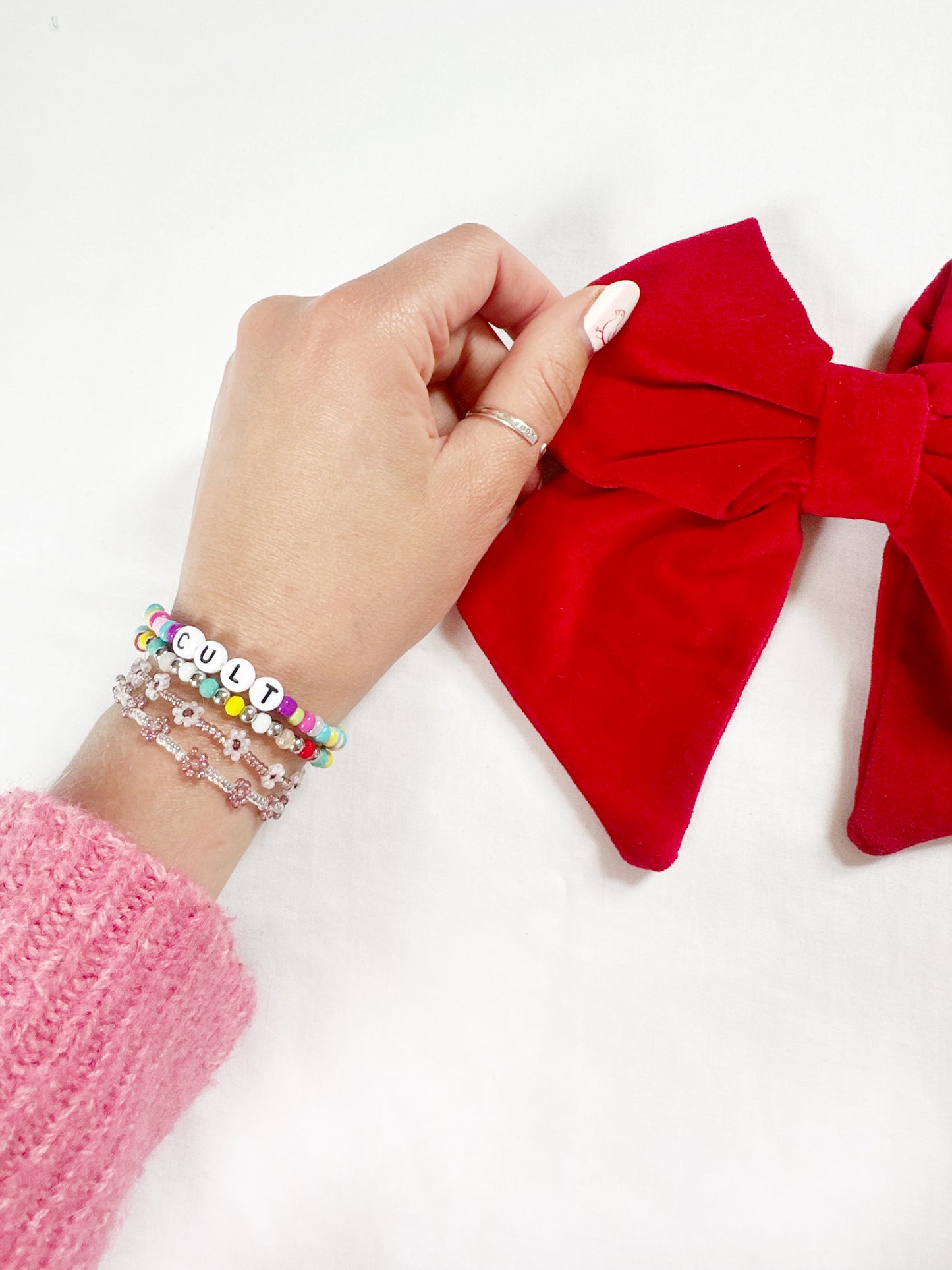 Beau Hair Bow in red velvet