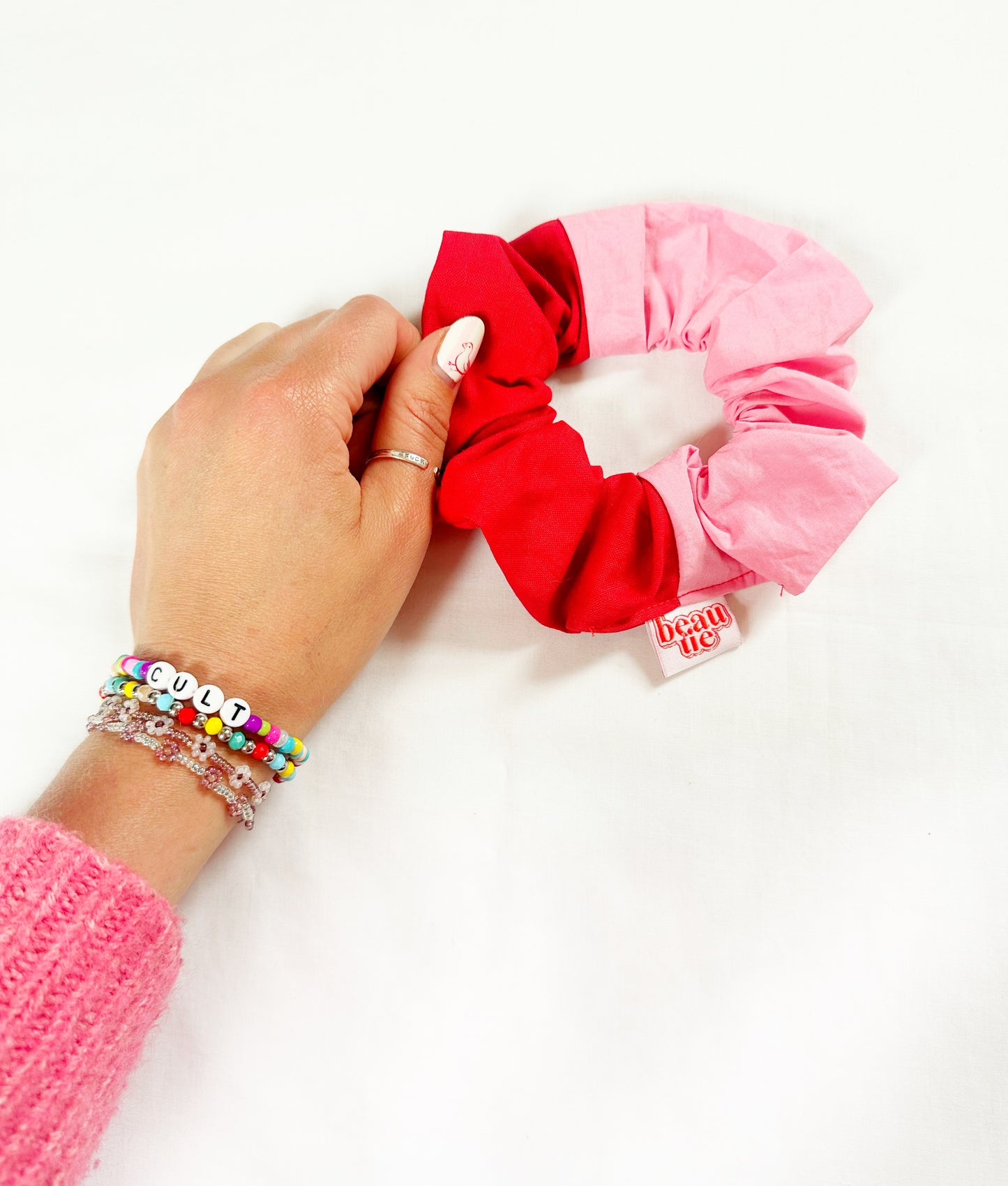 OG scrunchie in pink & red colour block