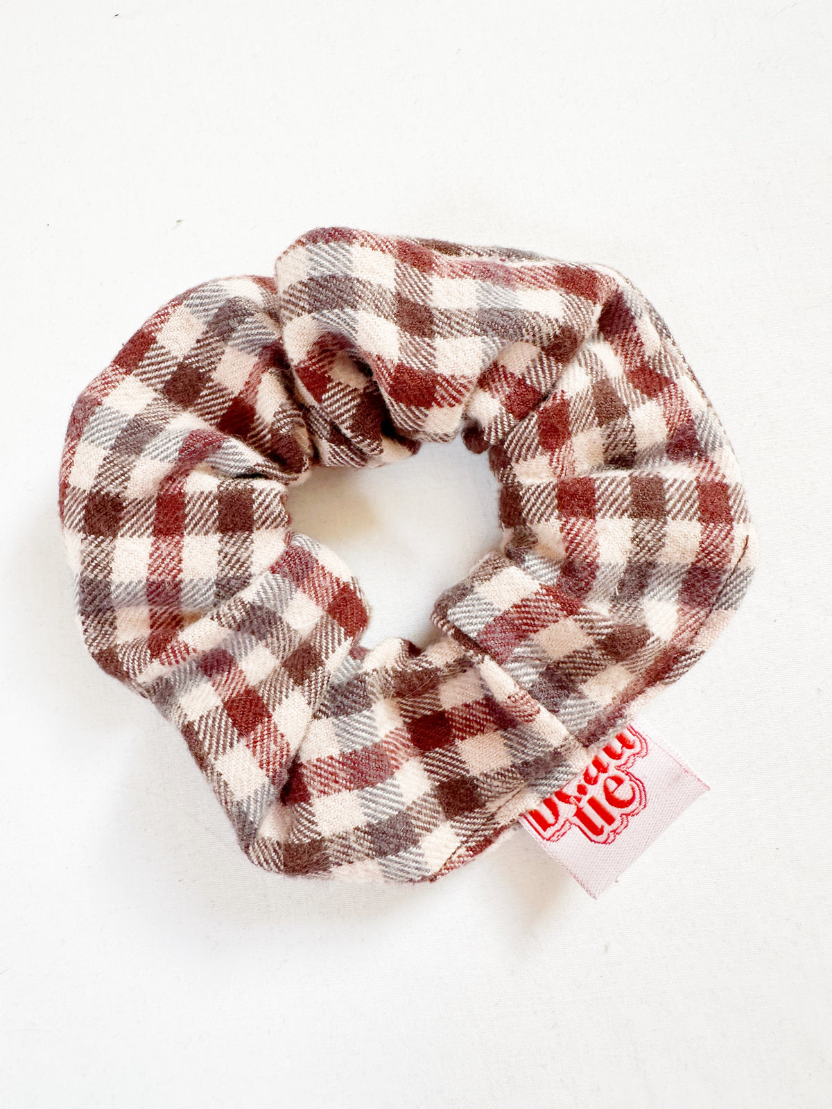 Mini scrunchie in brown gingham