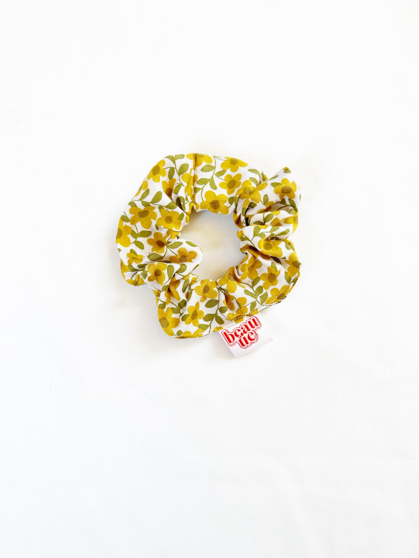 Mini scrunchie in yellow floral