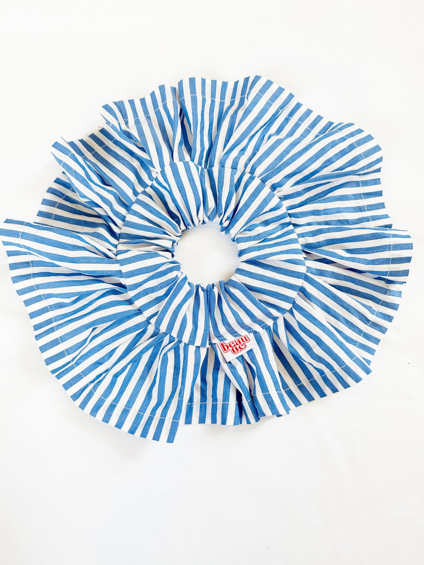 Oversized frilly scrunchie in blue stripe