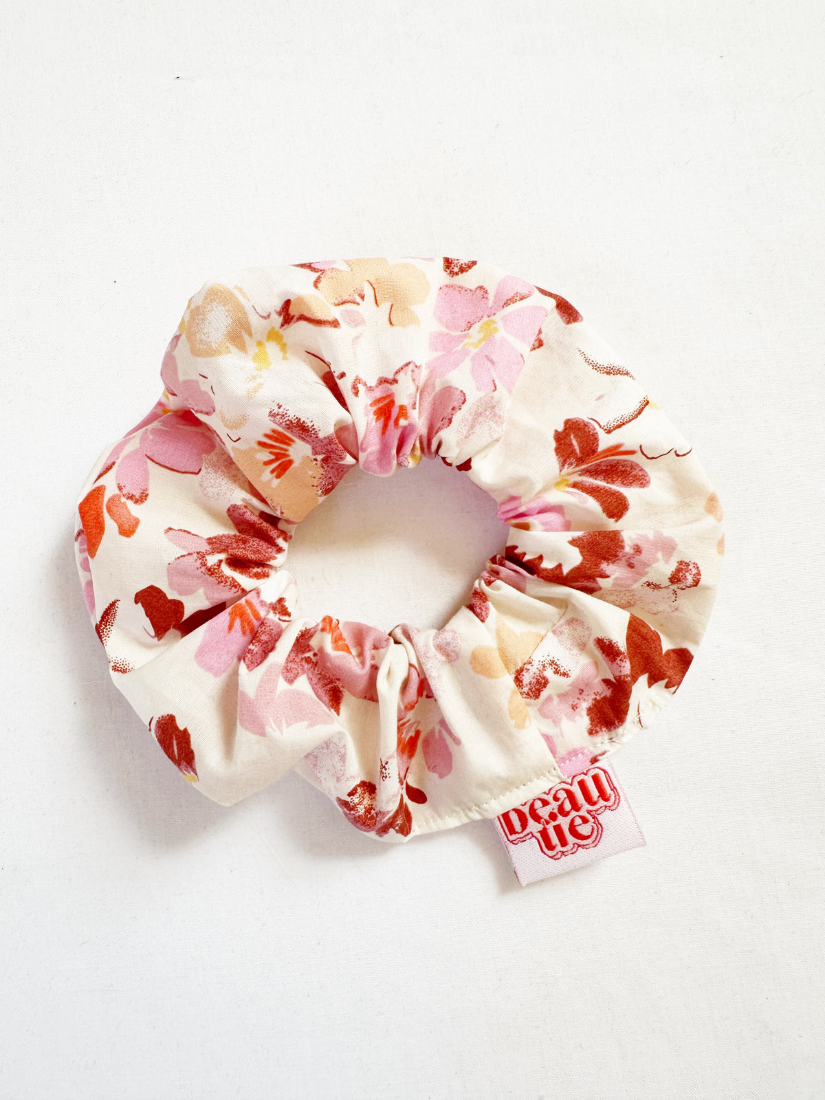 Mini scrunchie in brown pink floral