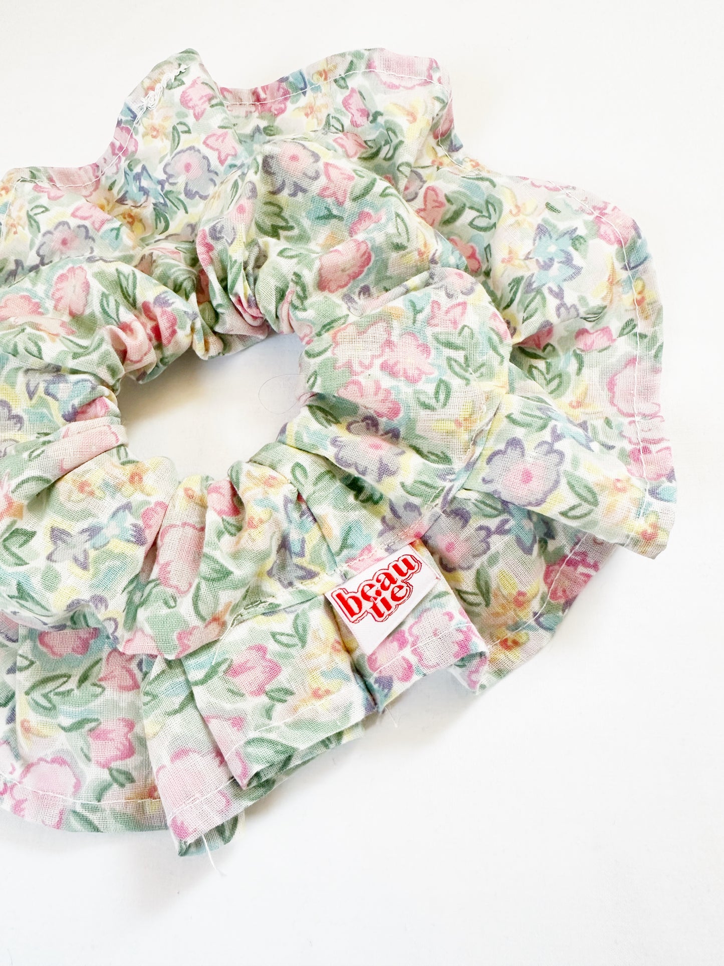 Oversized ruffle scrunchie in Queenie floral