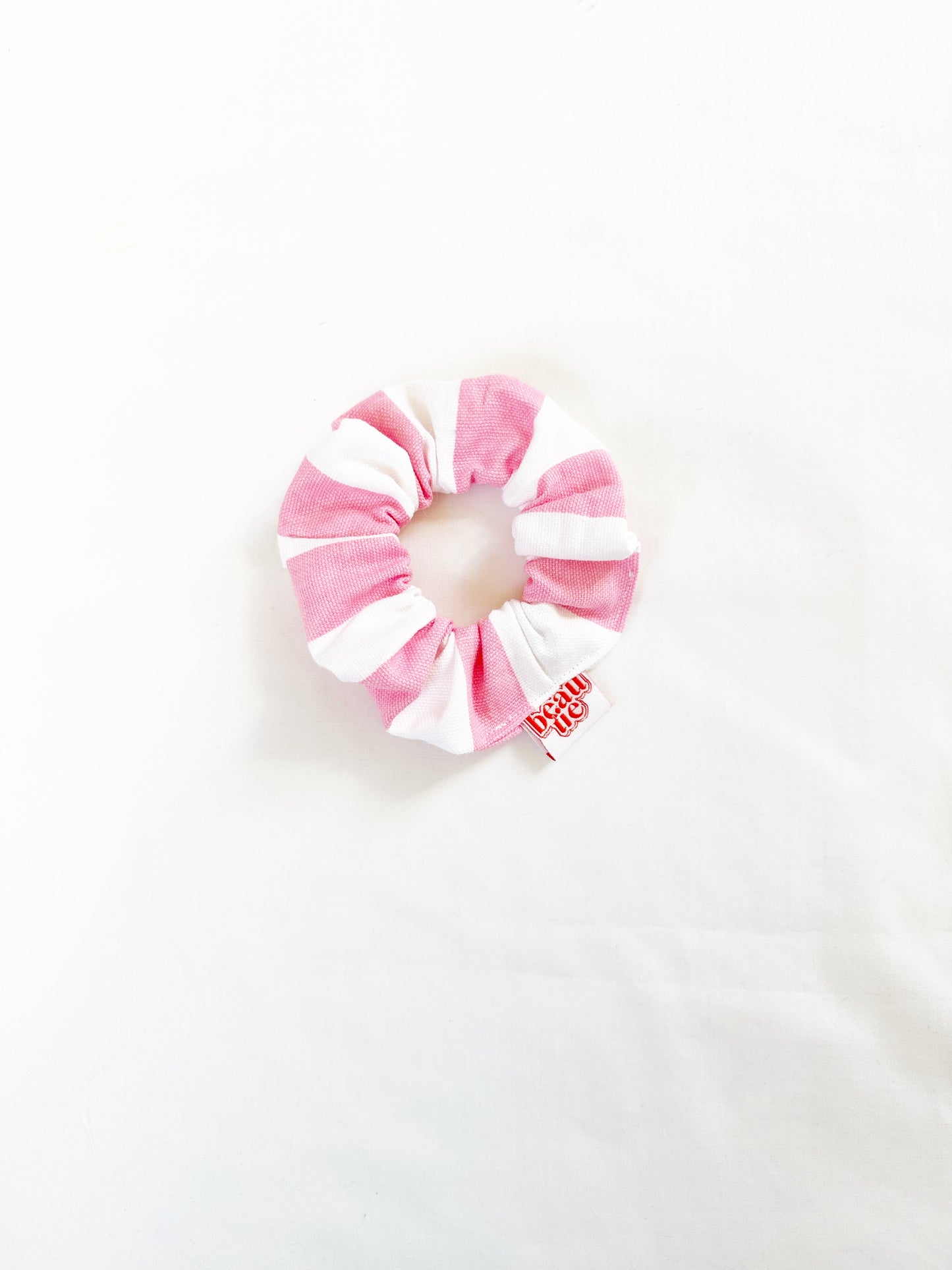 Mini scrunchie in Penny candy stripe