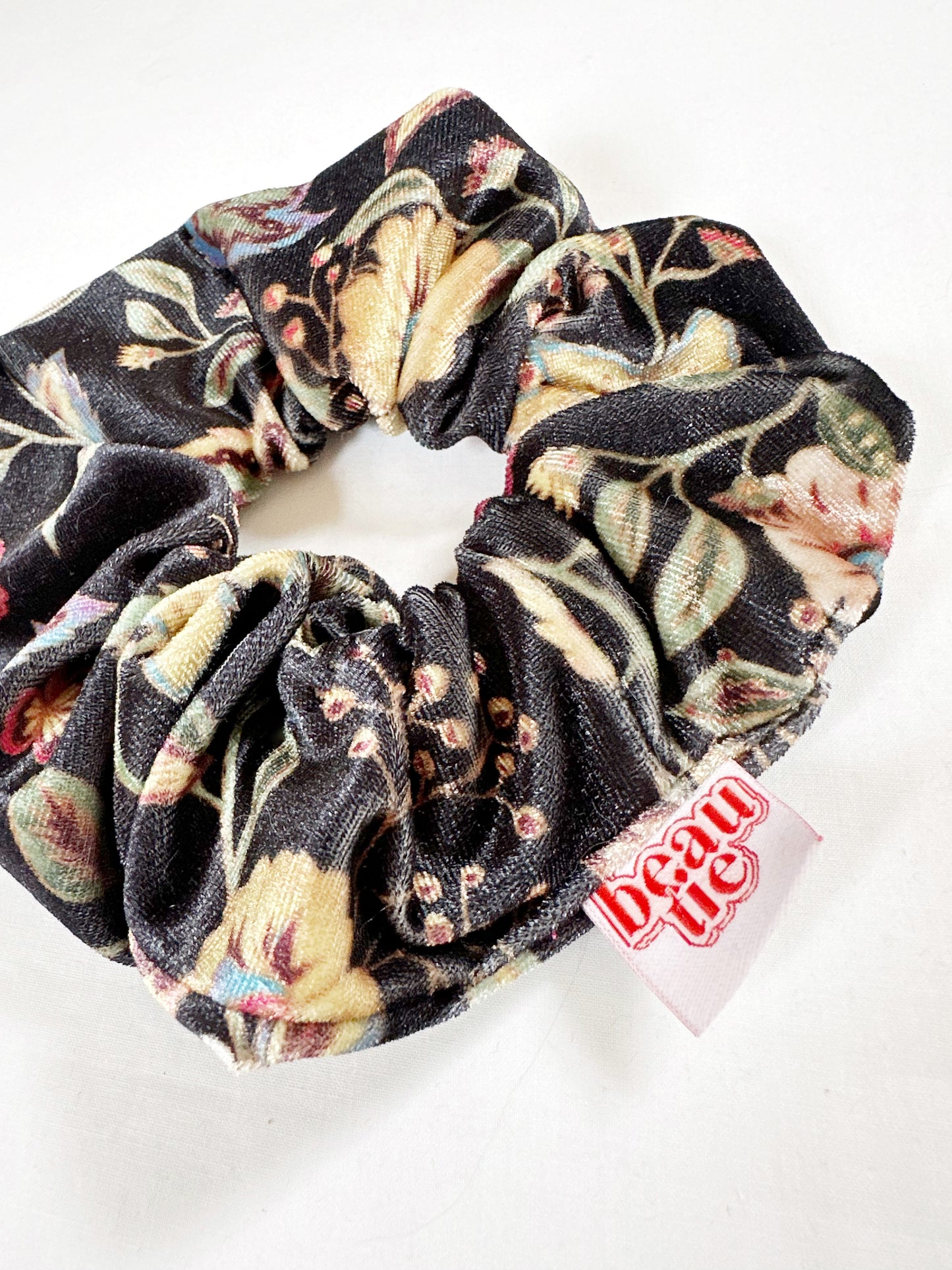 OG scrunchie in black floral velour