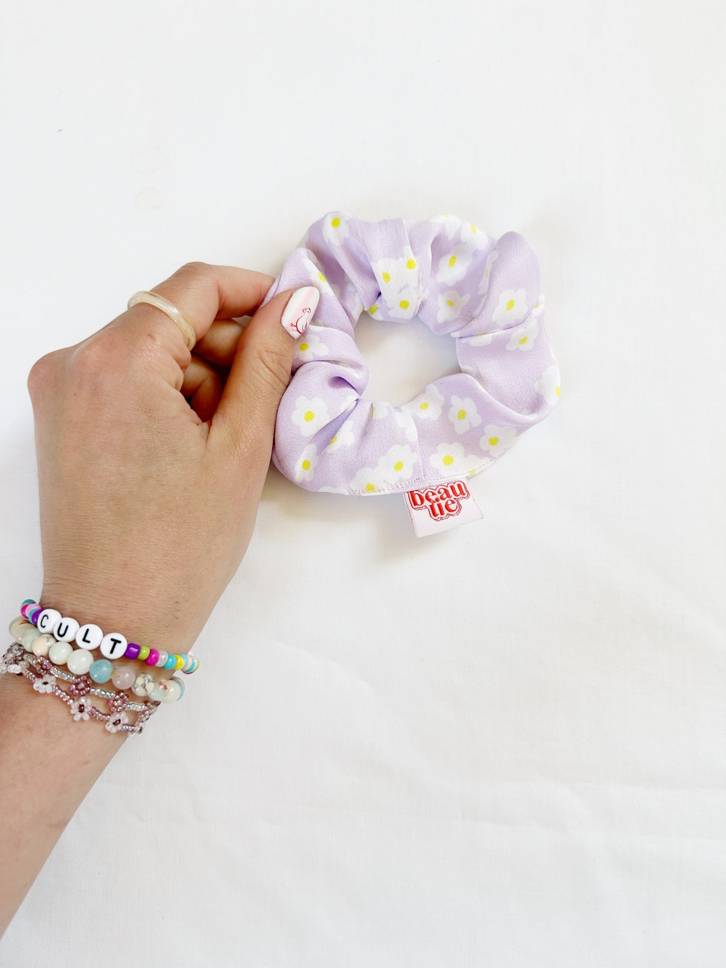 Mini scrunchie in lilac floral