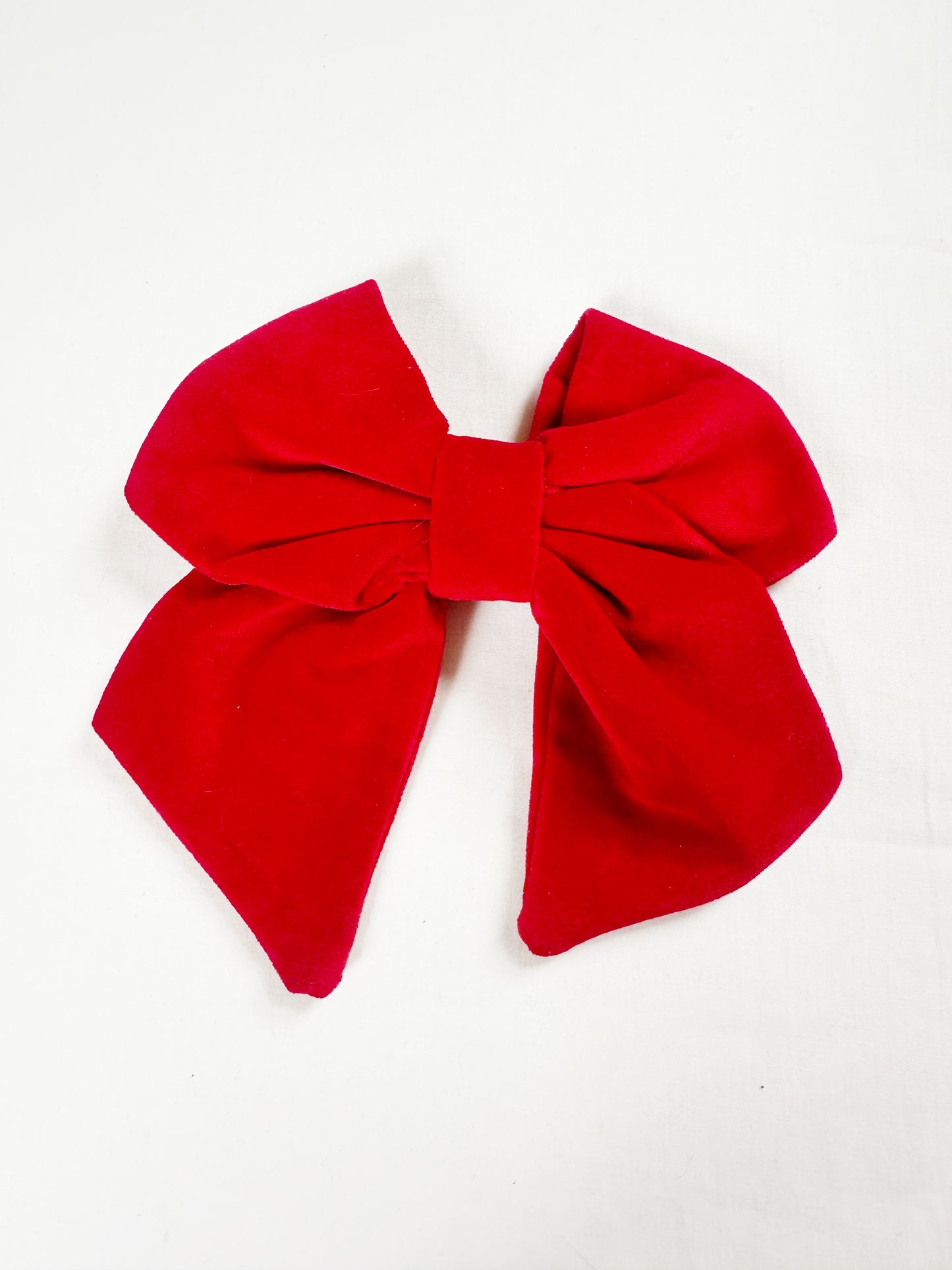 Beau Hair Bow in red velvet