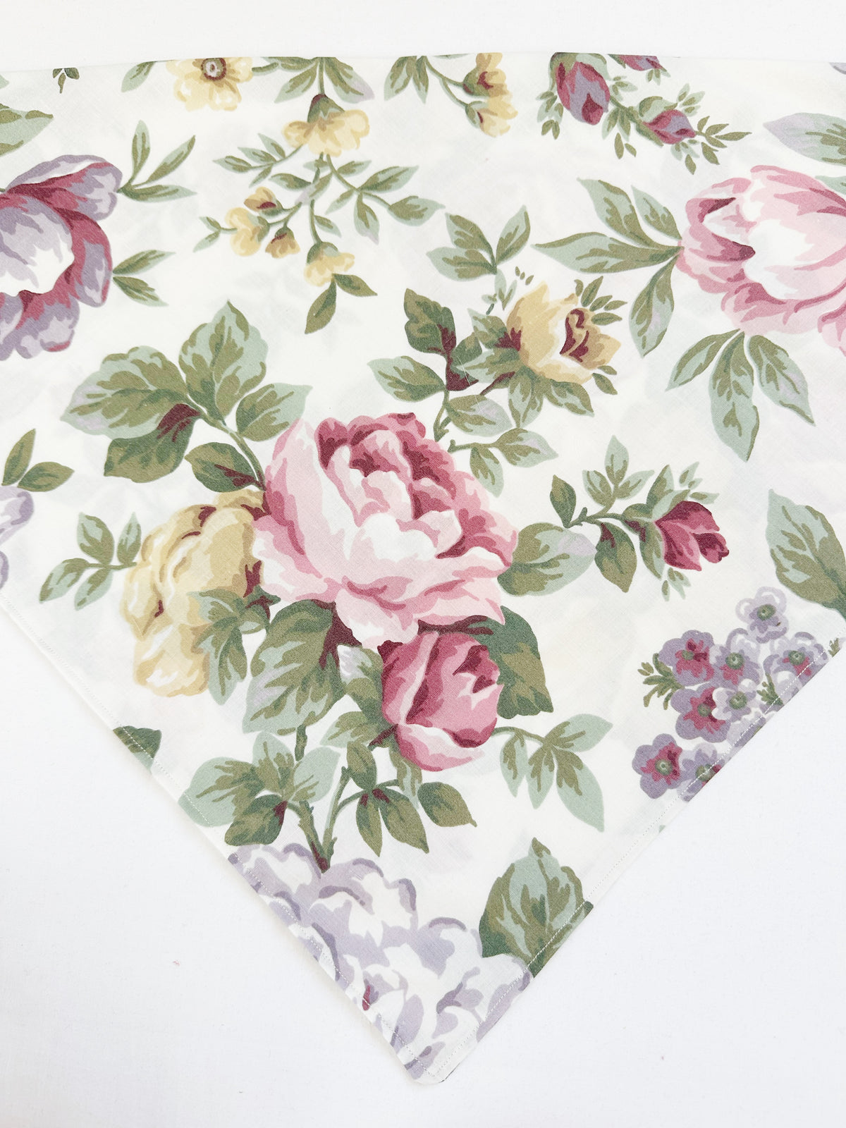 Bandana & neck scarf in purple vintage floral