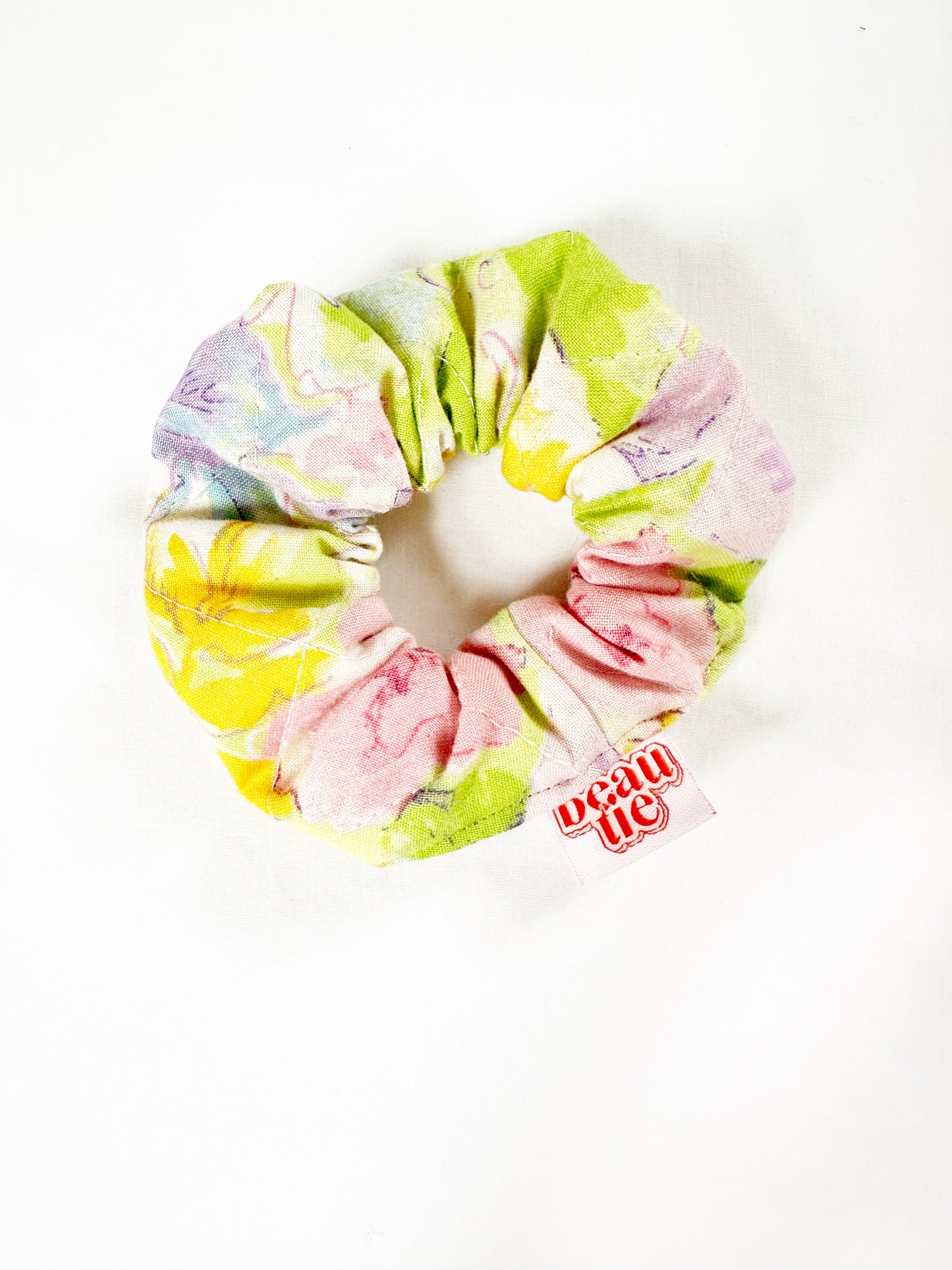 Mini scrunchie in quilted floral