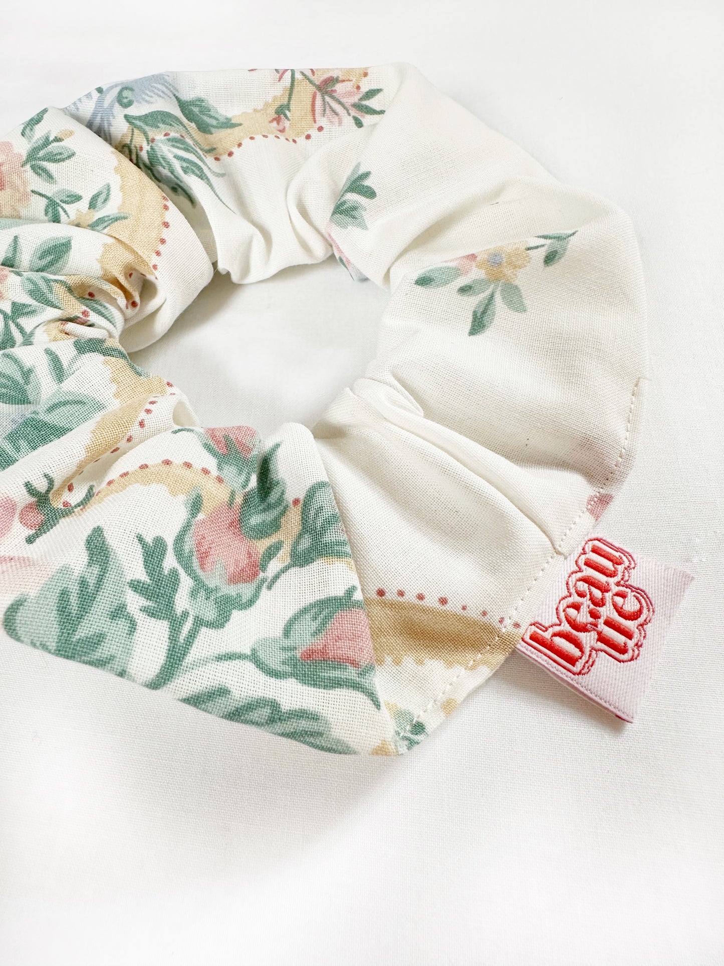 OG scrunchie in vintage floral cotton