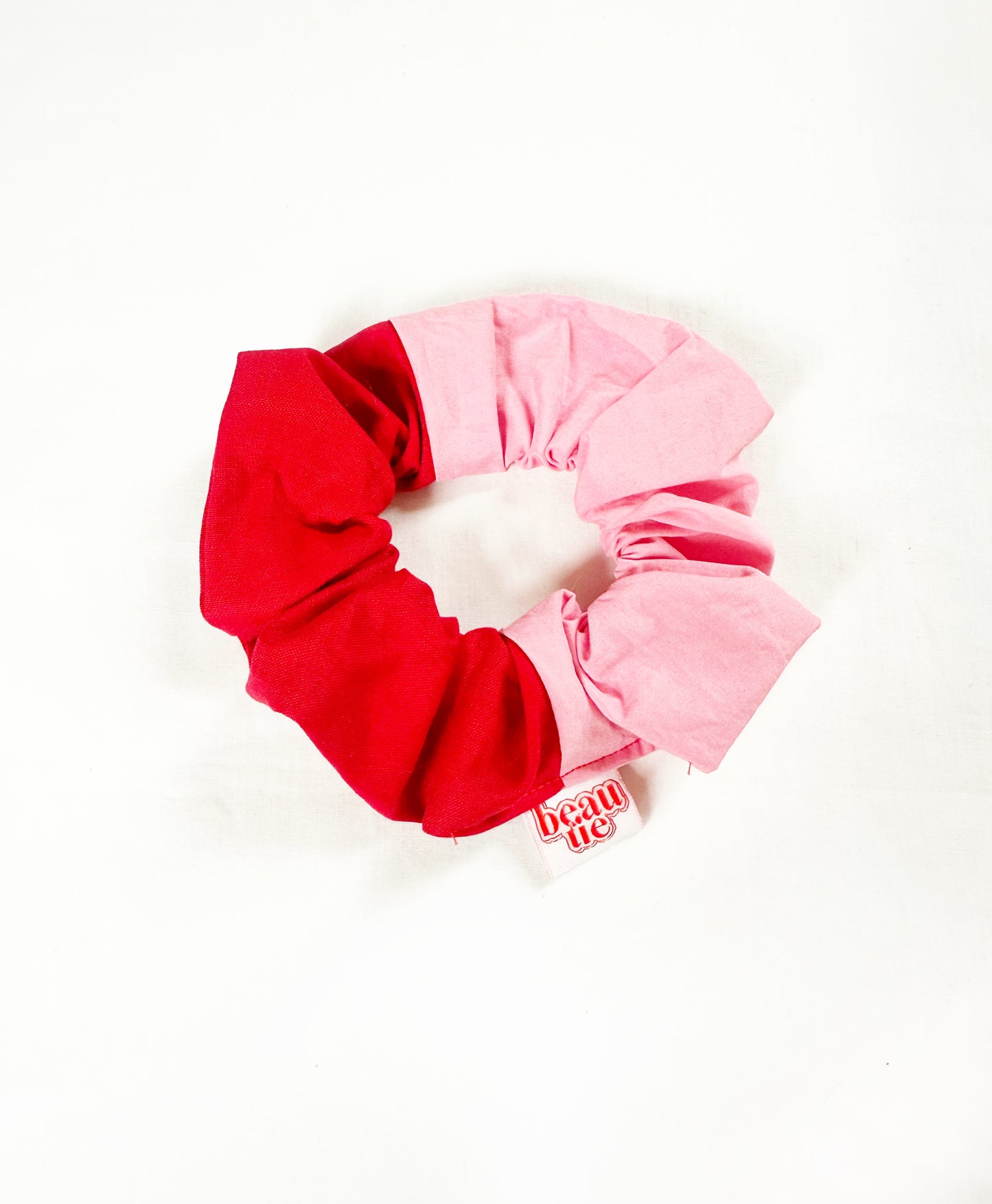 OG scrunchie in pink & red colour block