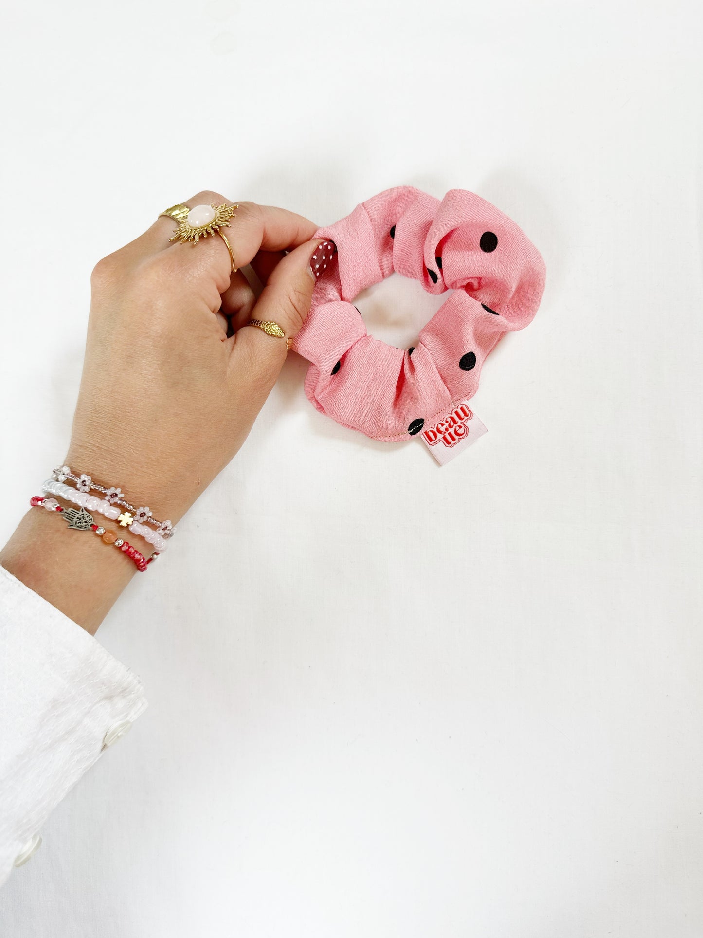 Mini scrunchie in pink polka dot