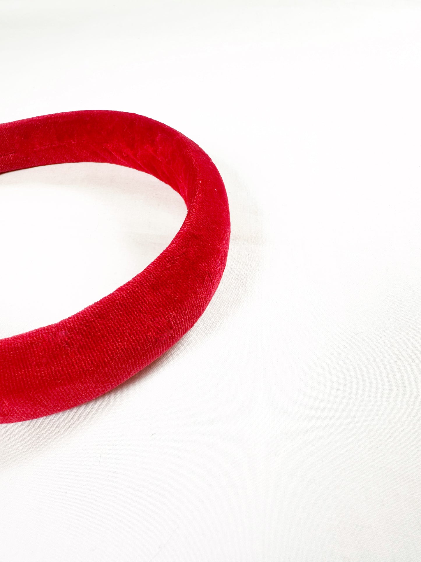 Classic Headband in red velvet