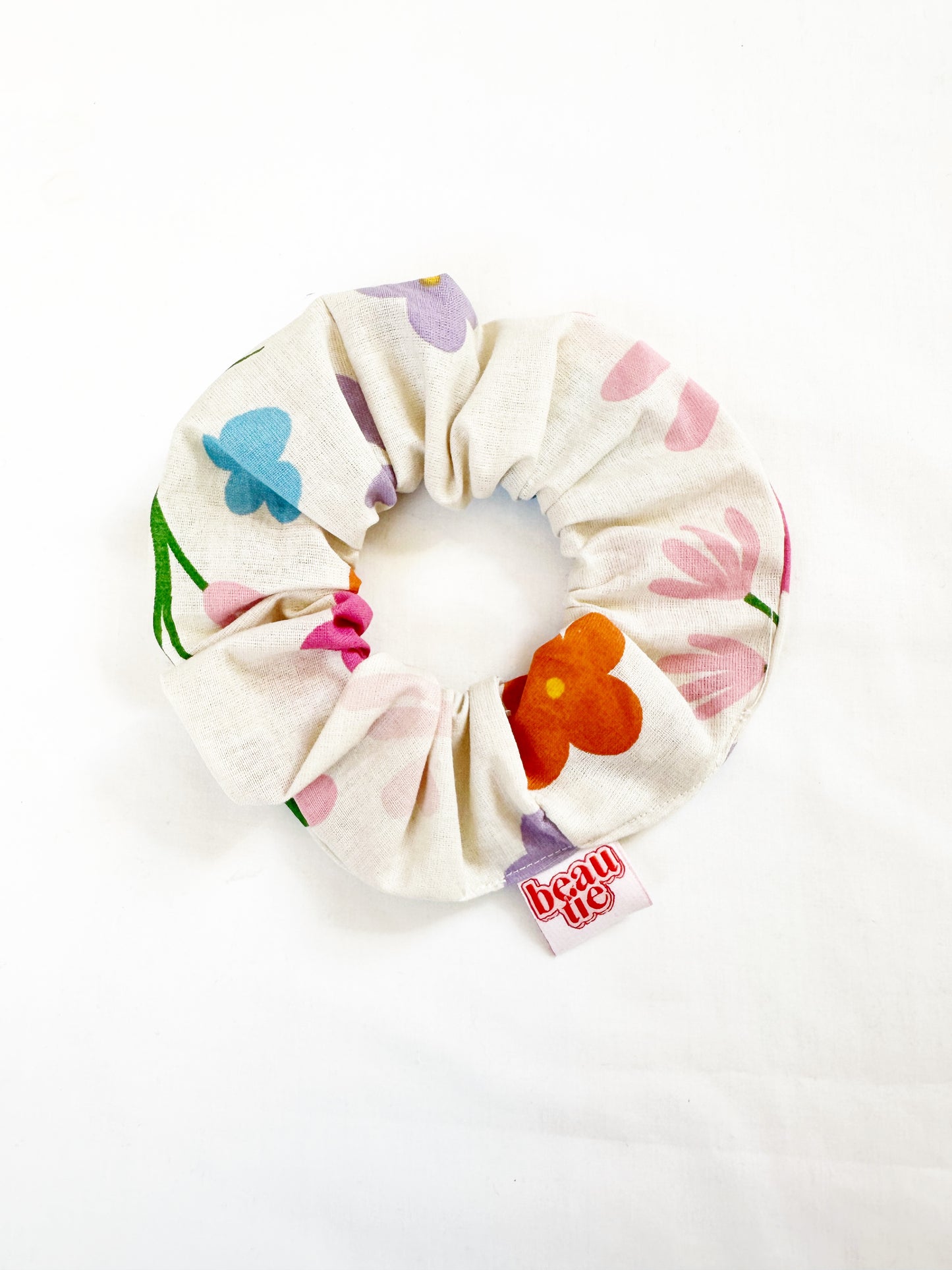 OG scrunchie in vintage bold floral