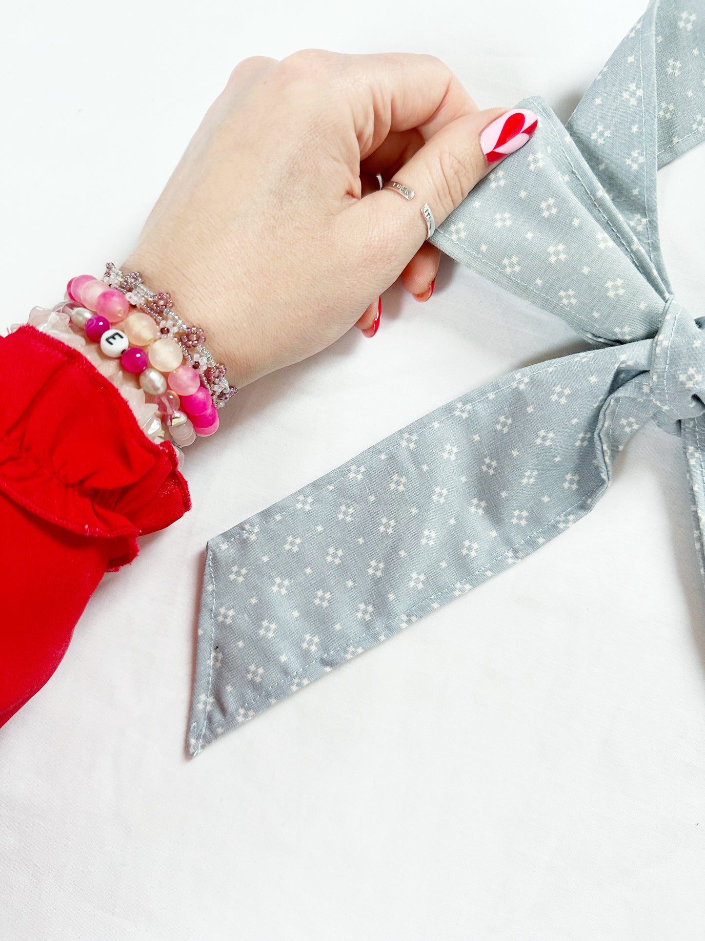 VersaTie hair & neck tie in vintage baby blue