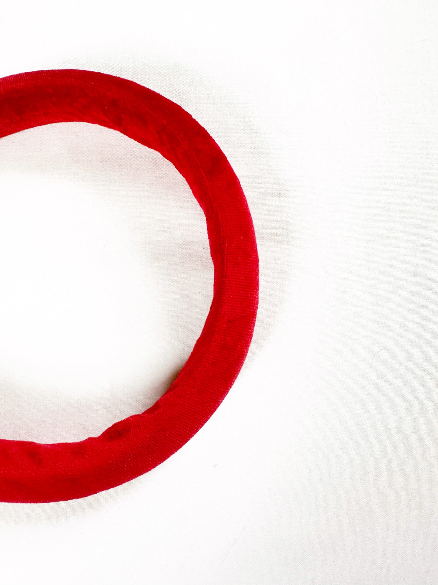 Classic Headband in red velvet