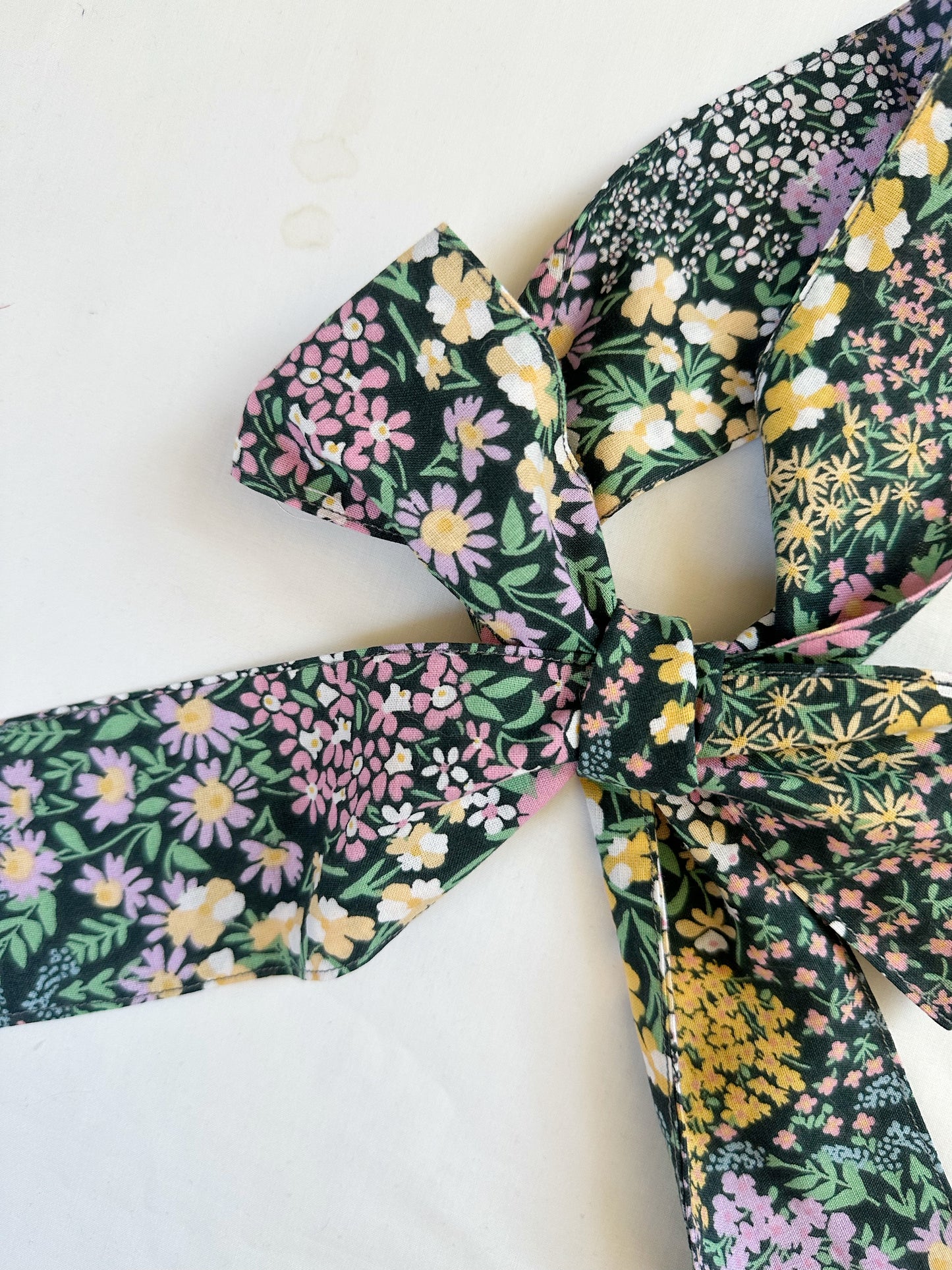 VersaTie hair & neck tie in isobel floral