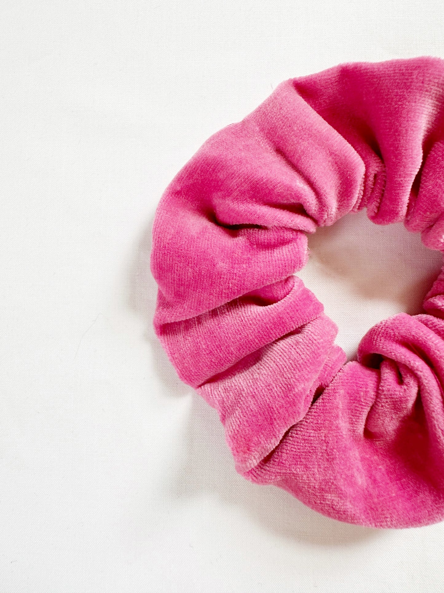 Mini Scrunchie in Barbie Velvet