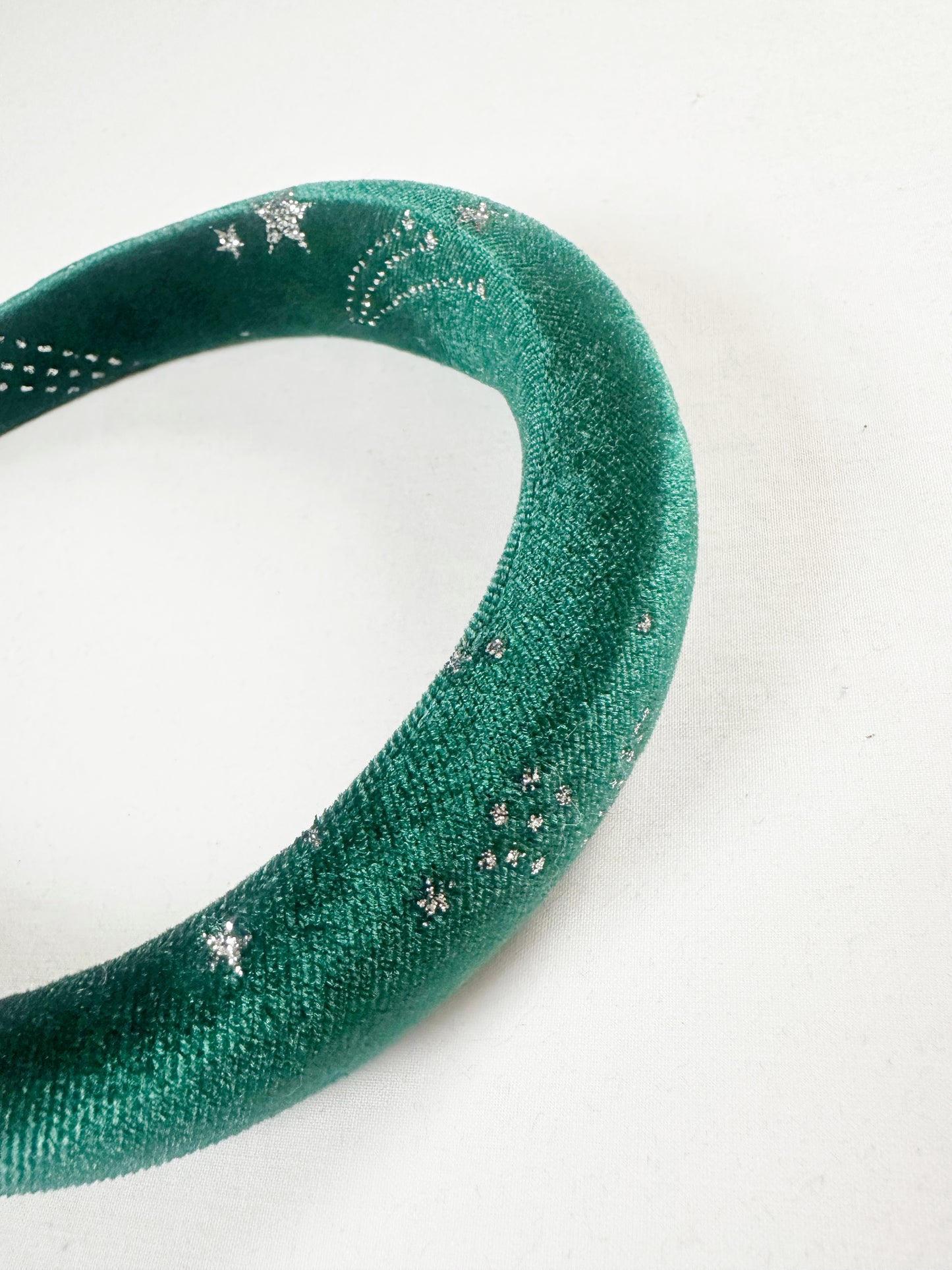 Classic Headband in green velvet star