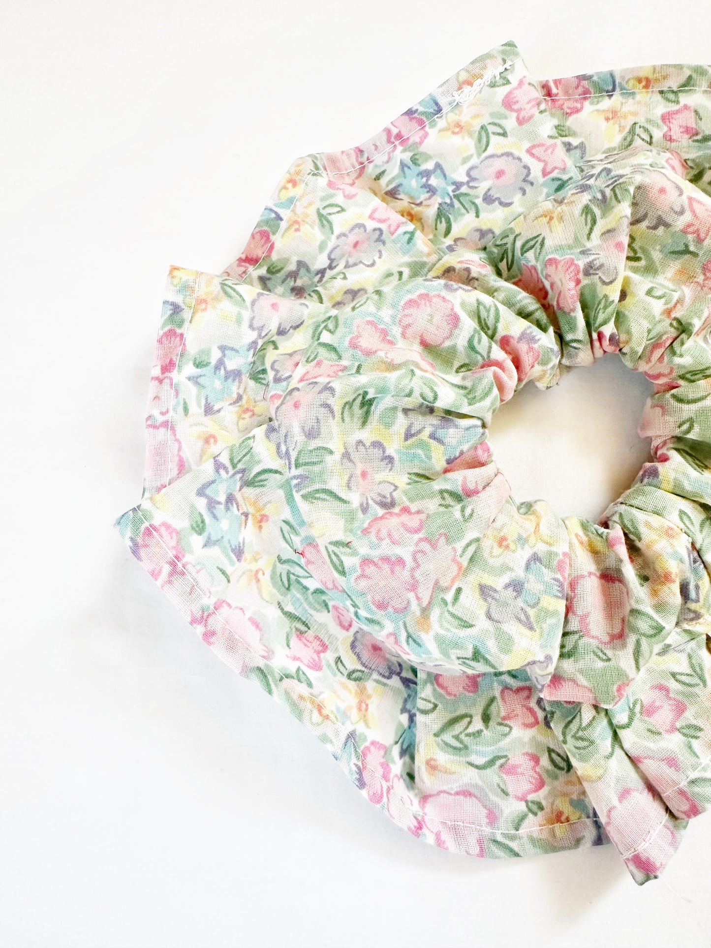 Oversized ruffle scrunchie in Queenie floral