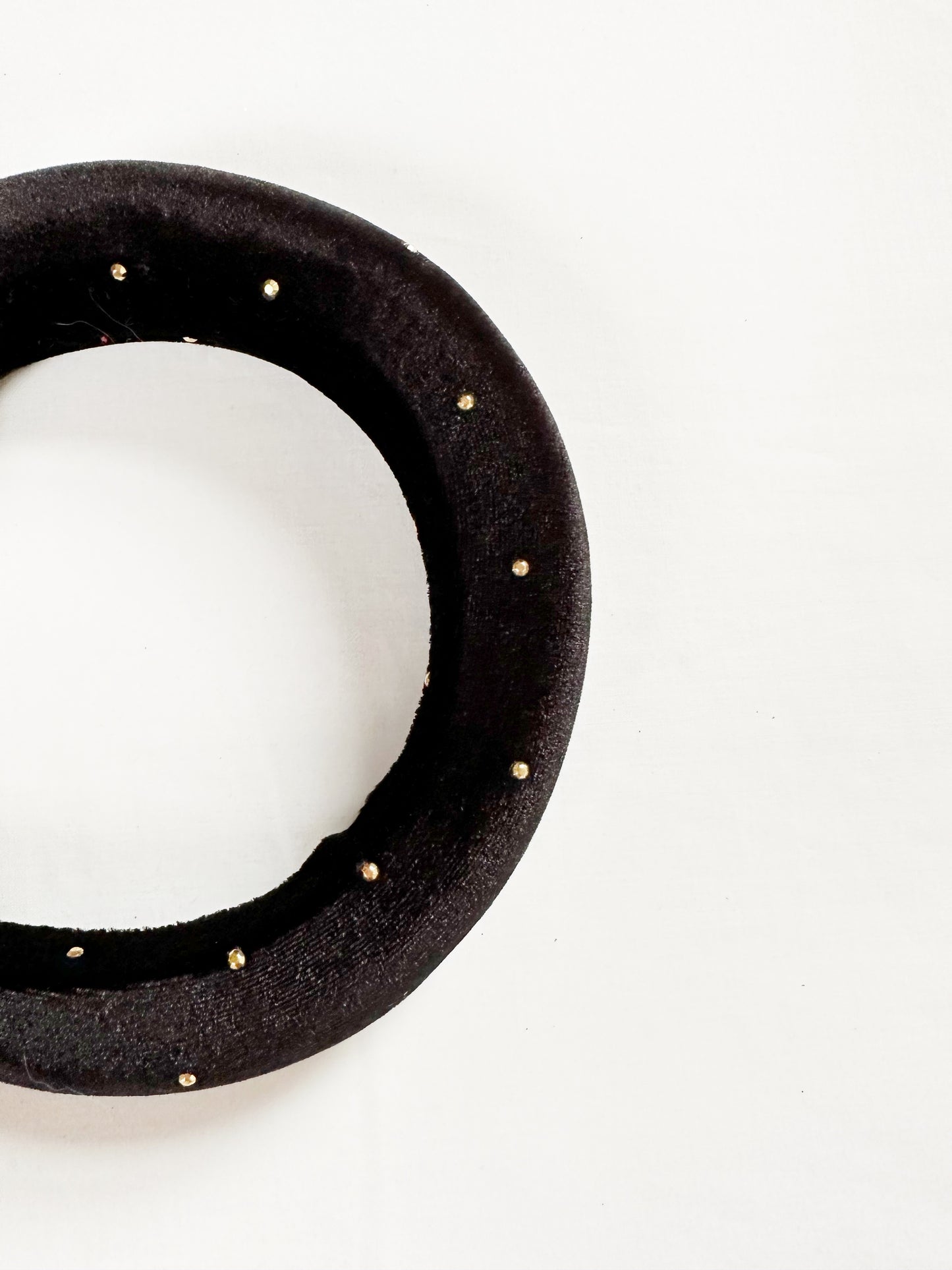 Padded Headband in black & gold velvet