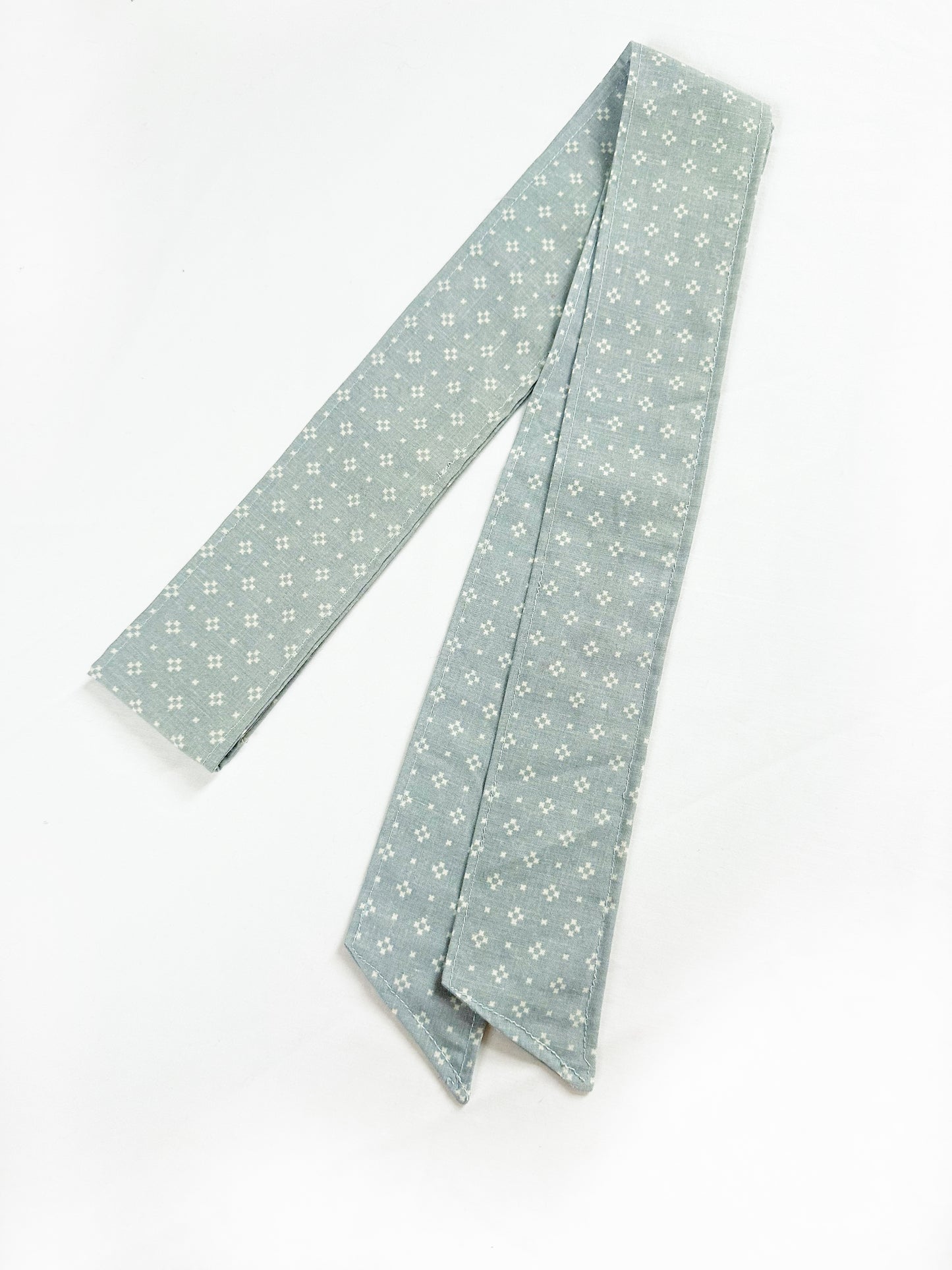 VersaTie hair & neck tie in vintage baby blue