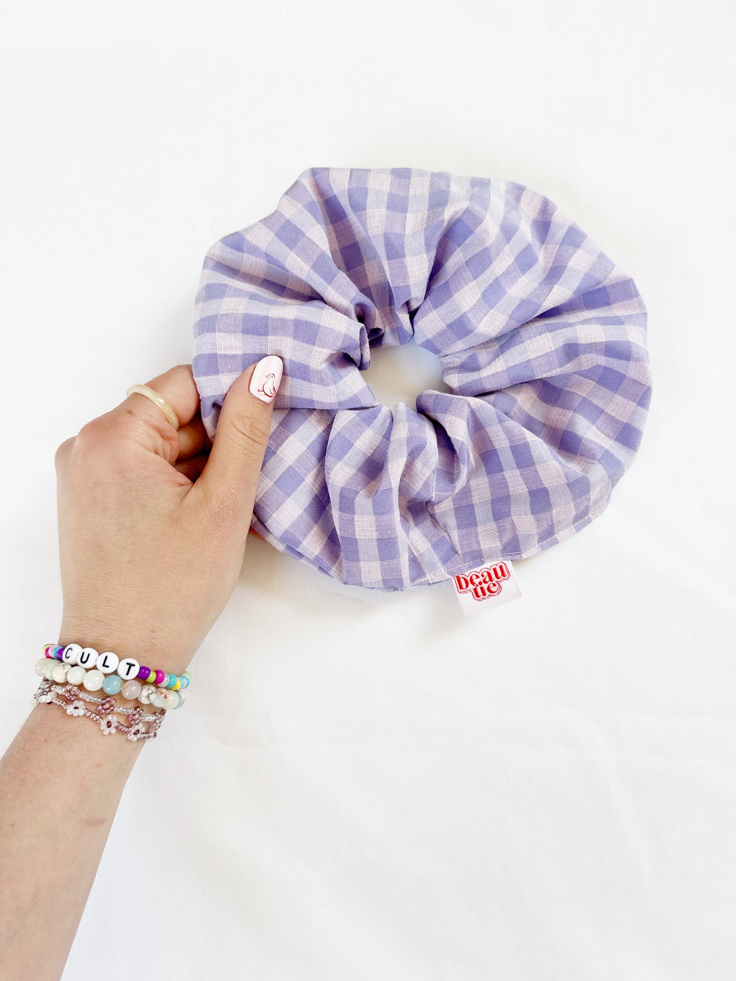 Oversized scrunchie in lilac gingham