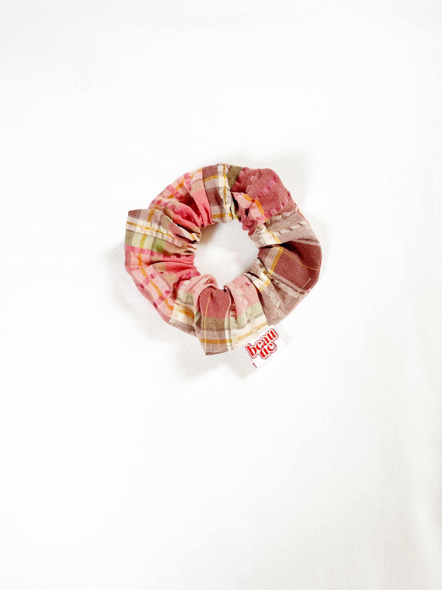 Mini scrunchie in pink, brown and green tartan