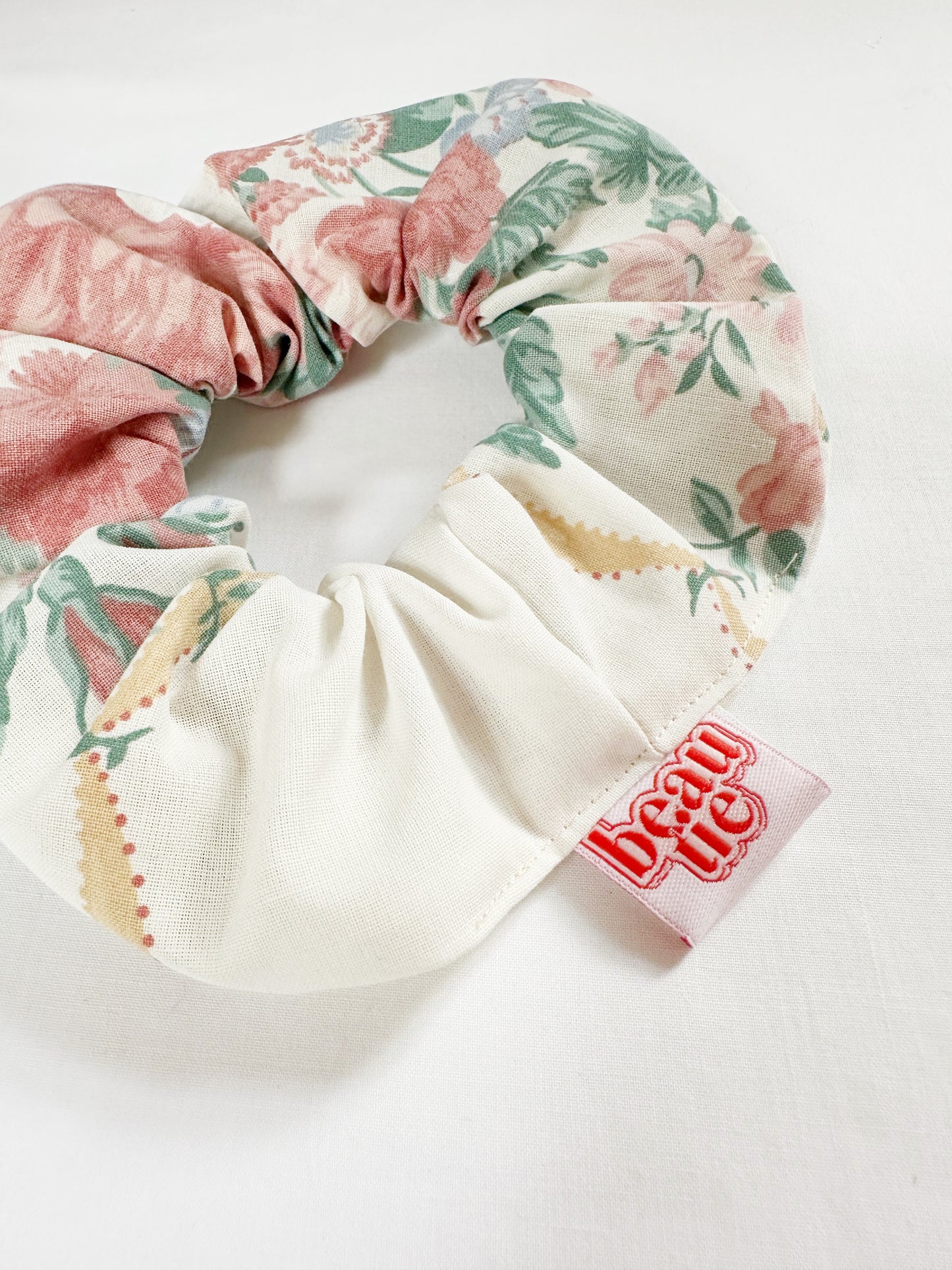 OG scrunchie in vintage floral cotton
