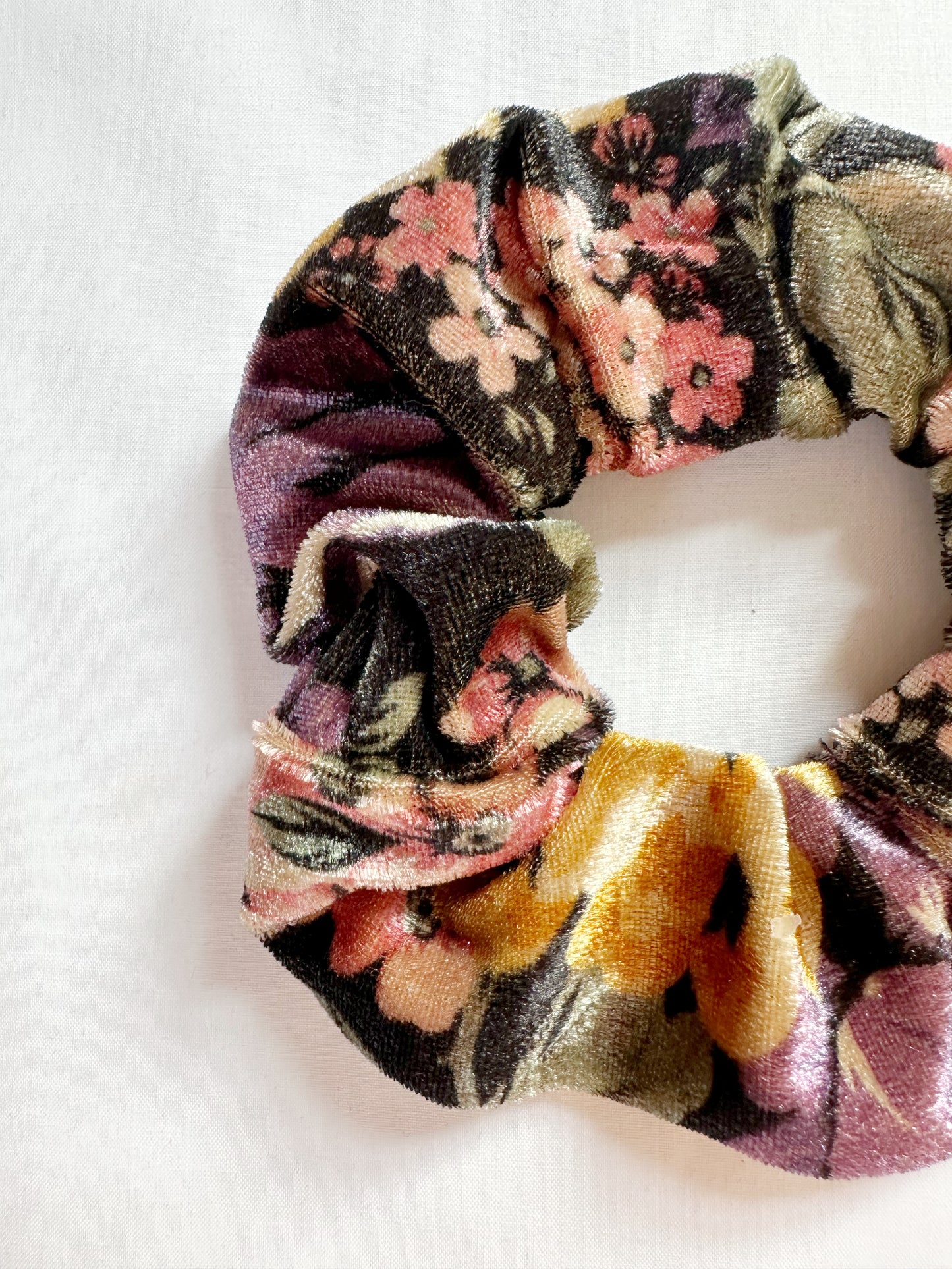 OG scrunchie in floral velvet