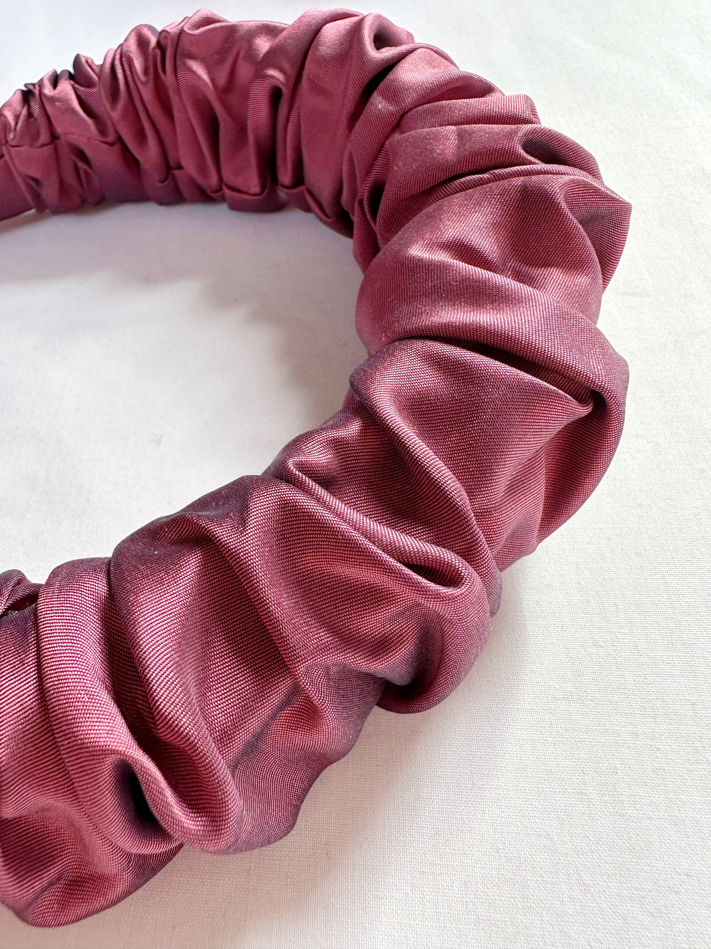 Ruffled Headband in shot silk taffetta