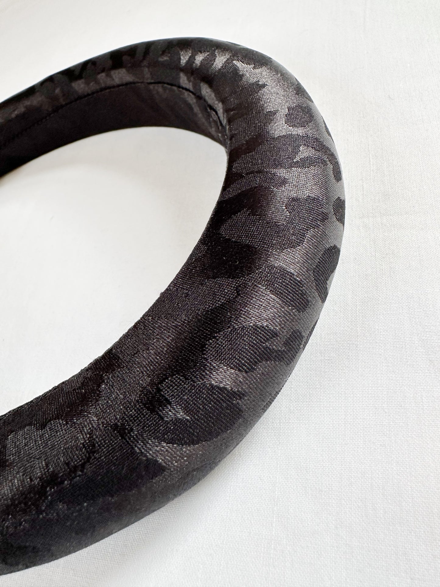 Padded Headband in Black Silk Leopard