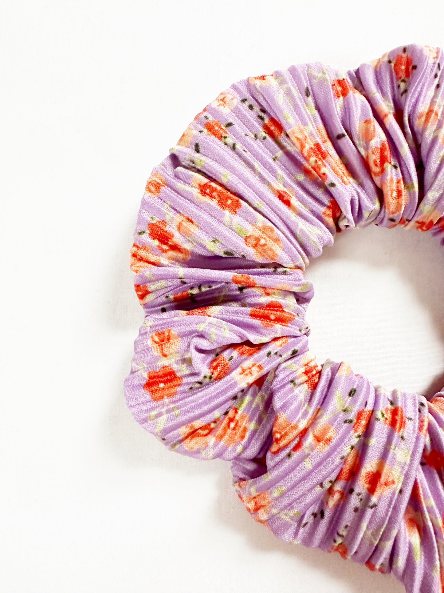 OG scrunchie in lilac orange floral plisse