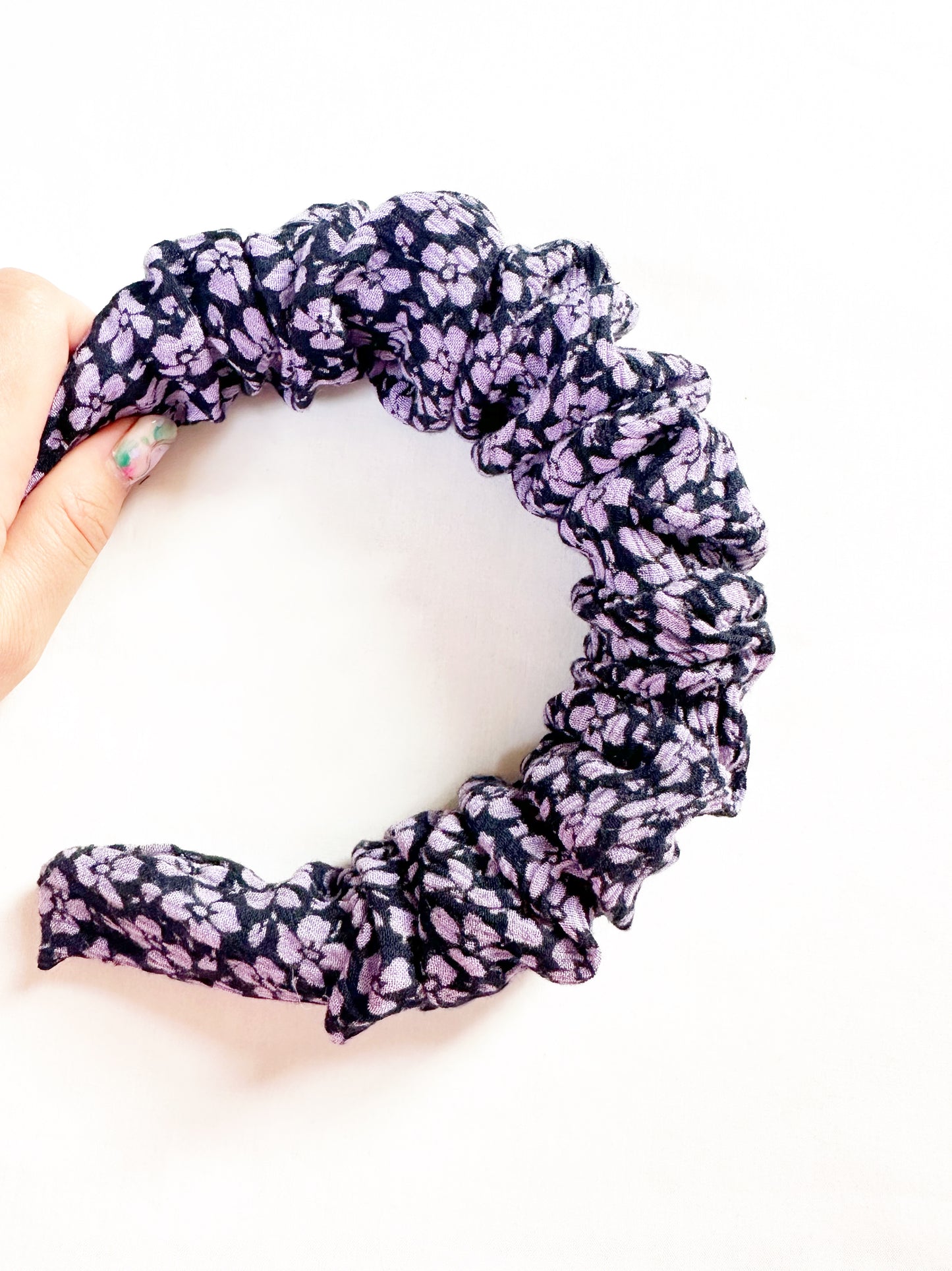 Ruffled Headband in lilac navy floral