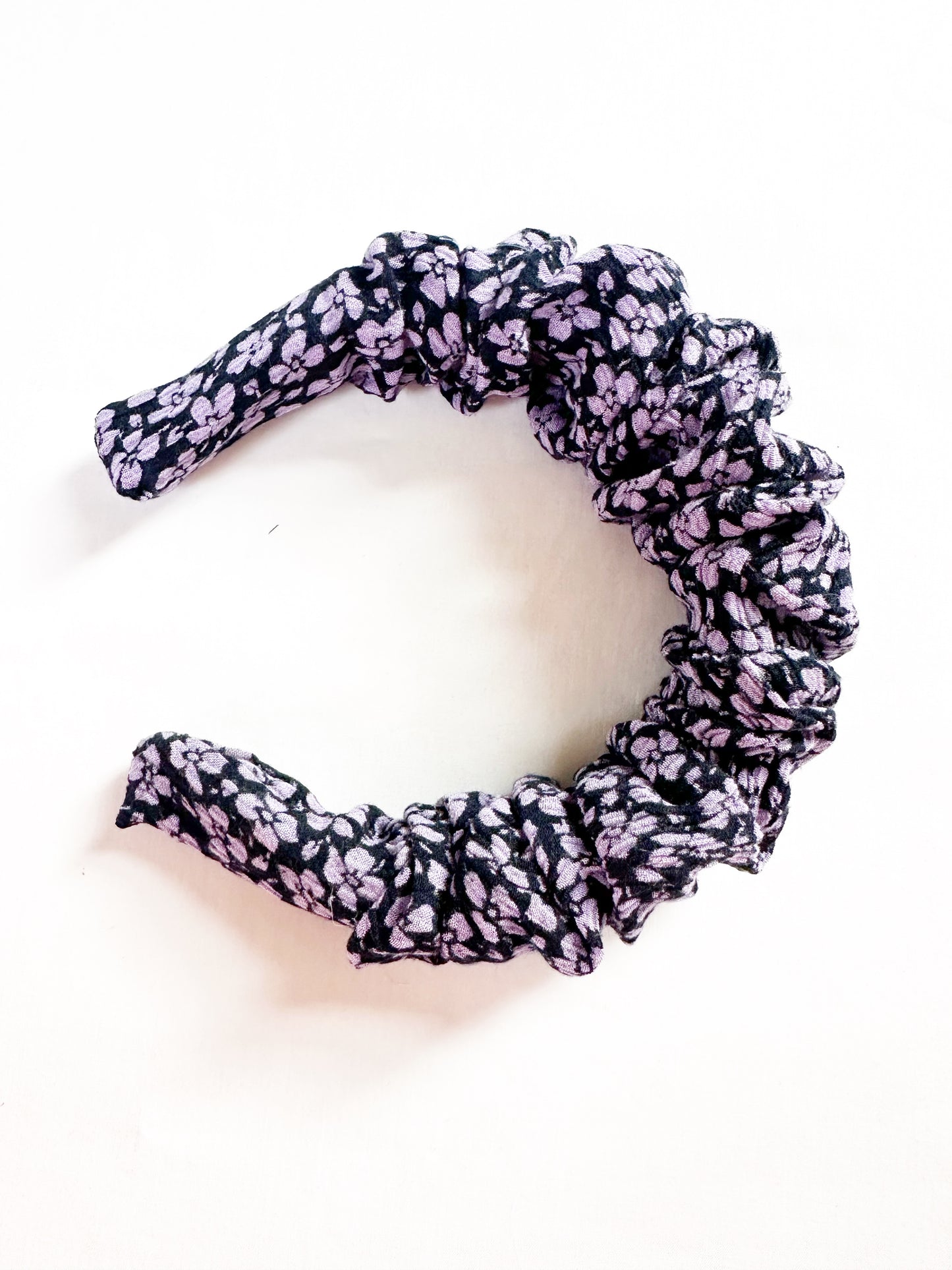 Ruffled Headband in lilac navy floral