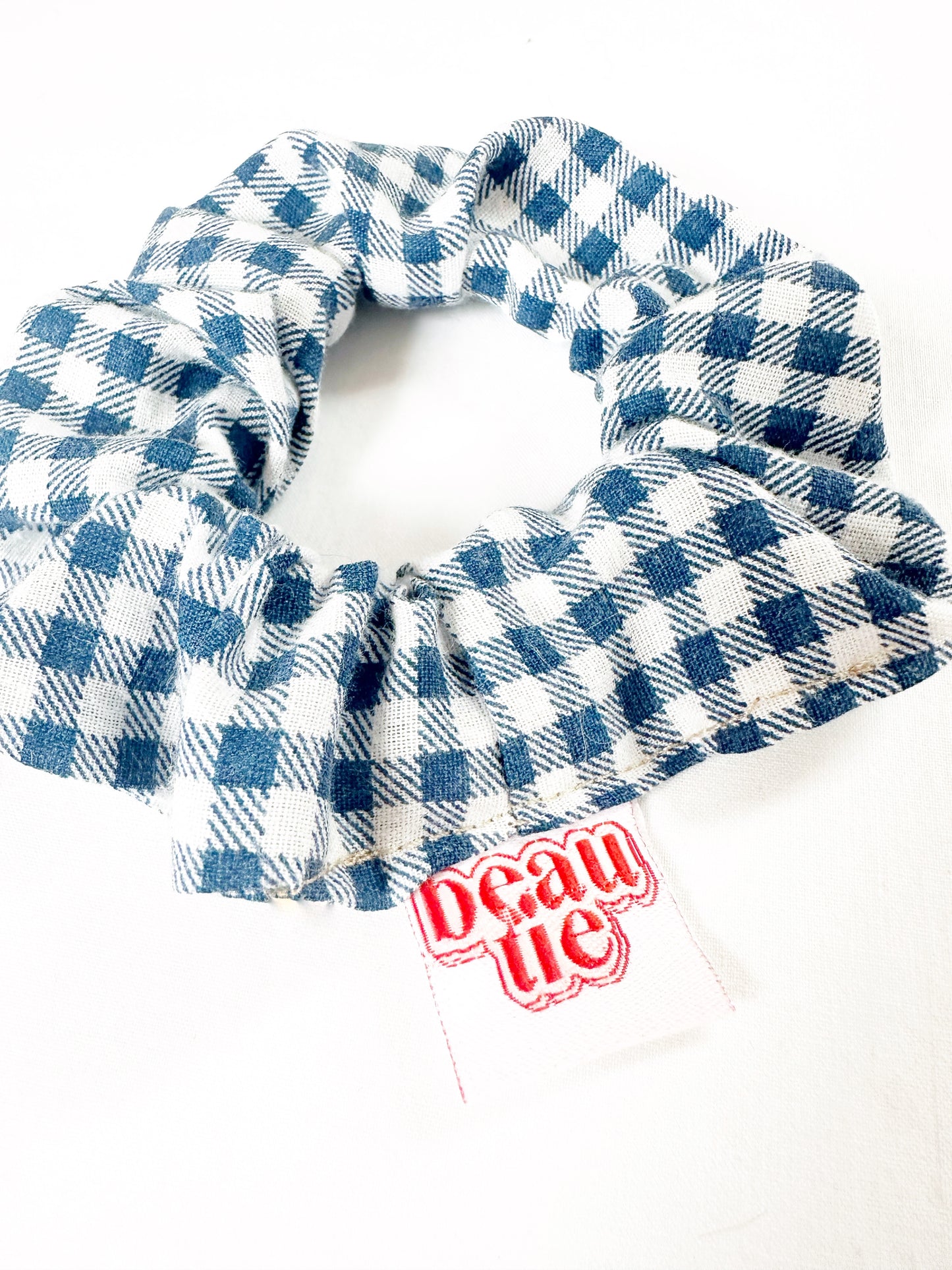 Mini scrunchie in blue gingham
