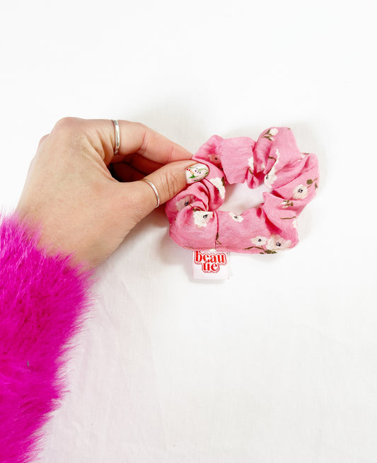 Mini scrunchie in pink floral