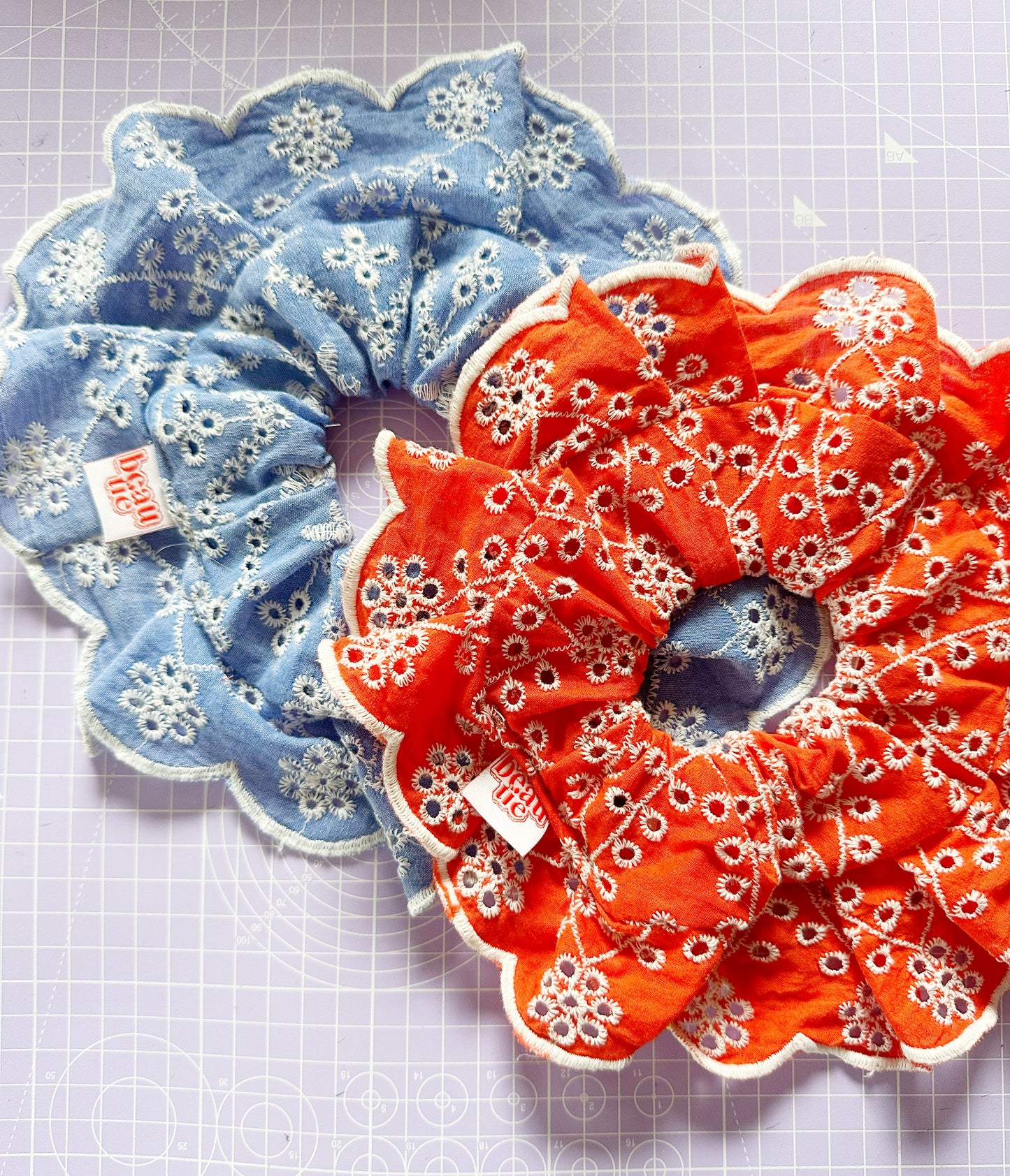 Mini scrunchie in mustard yellow velvet