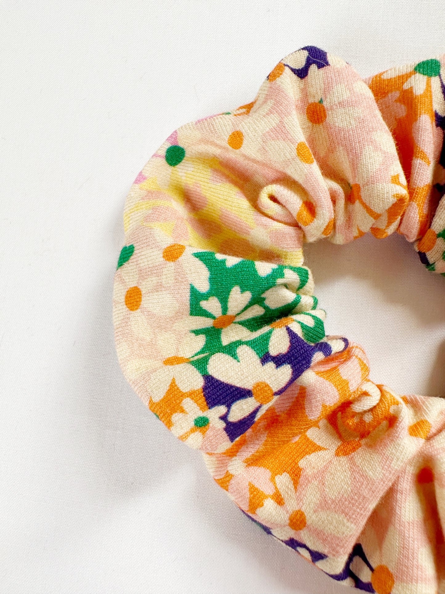 Mini Scrunchie in Copenhagen Floral