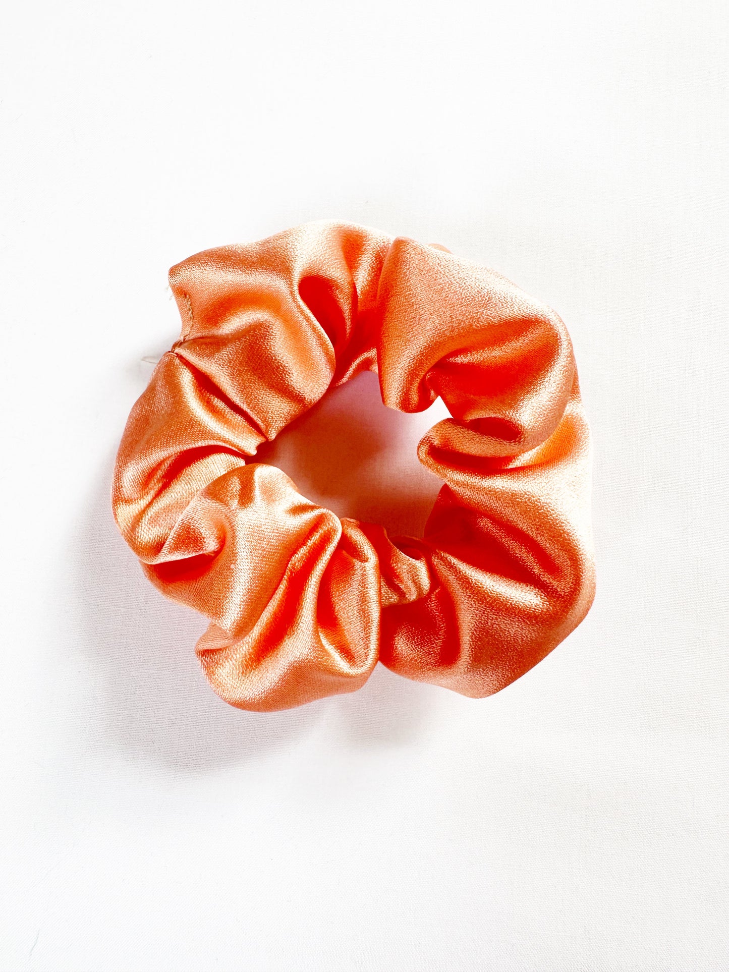 Mini Scrunchie in Peach Satin