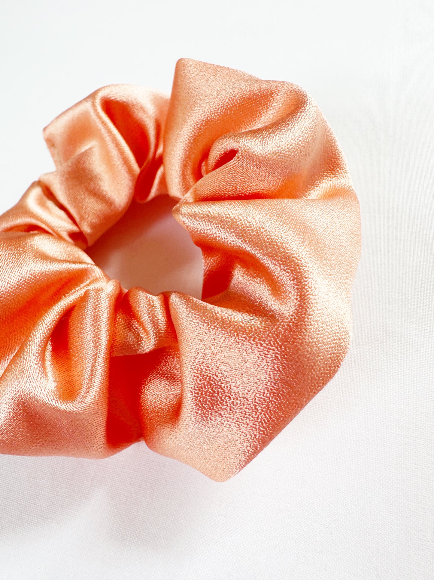 Mini Scrunchie in Peach Satin