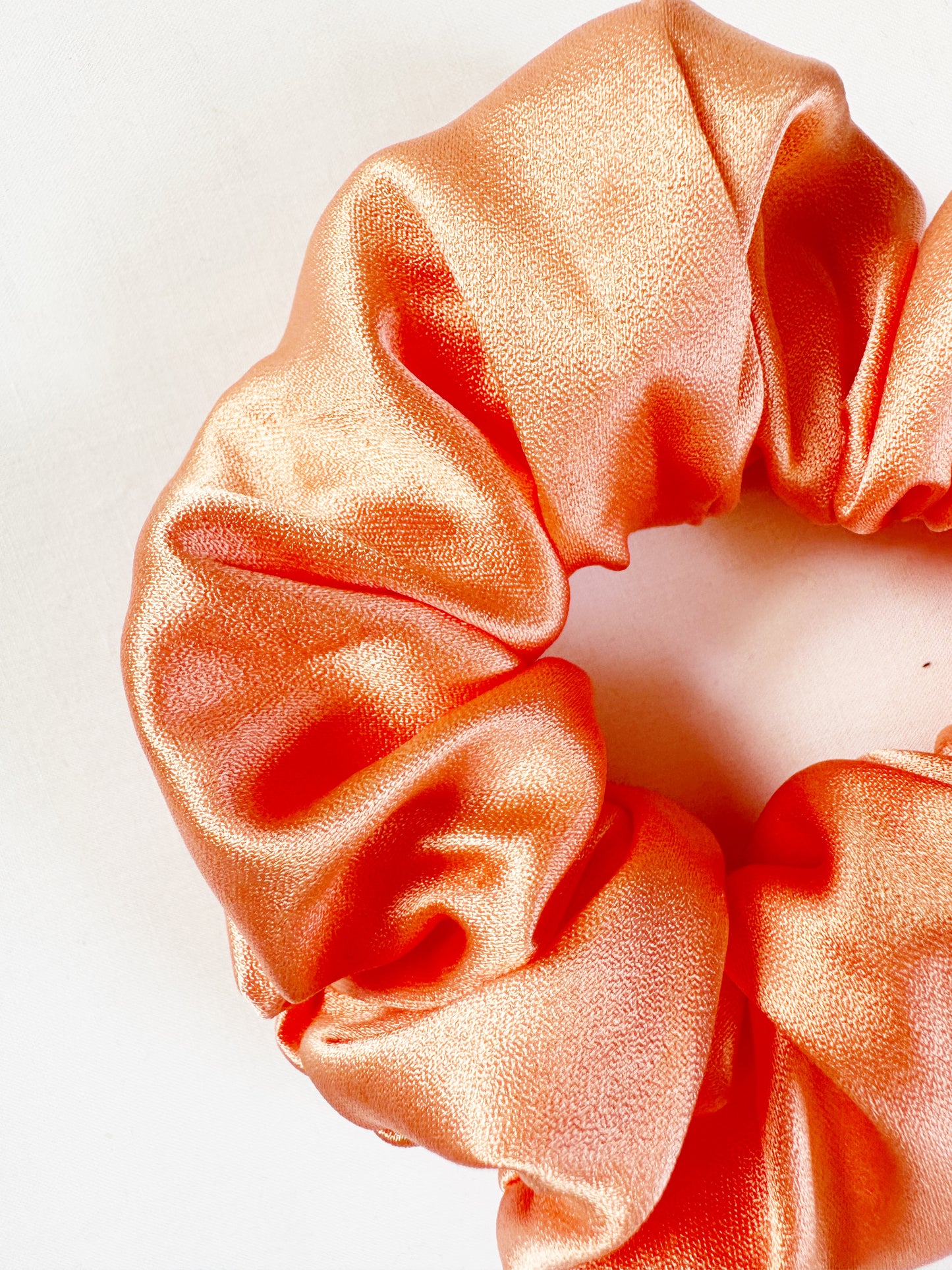 OG Scrunchie in Peach satin