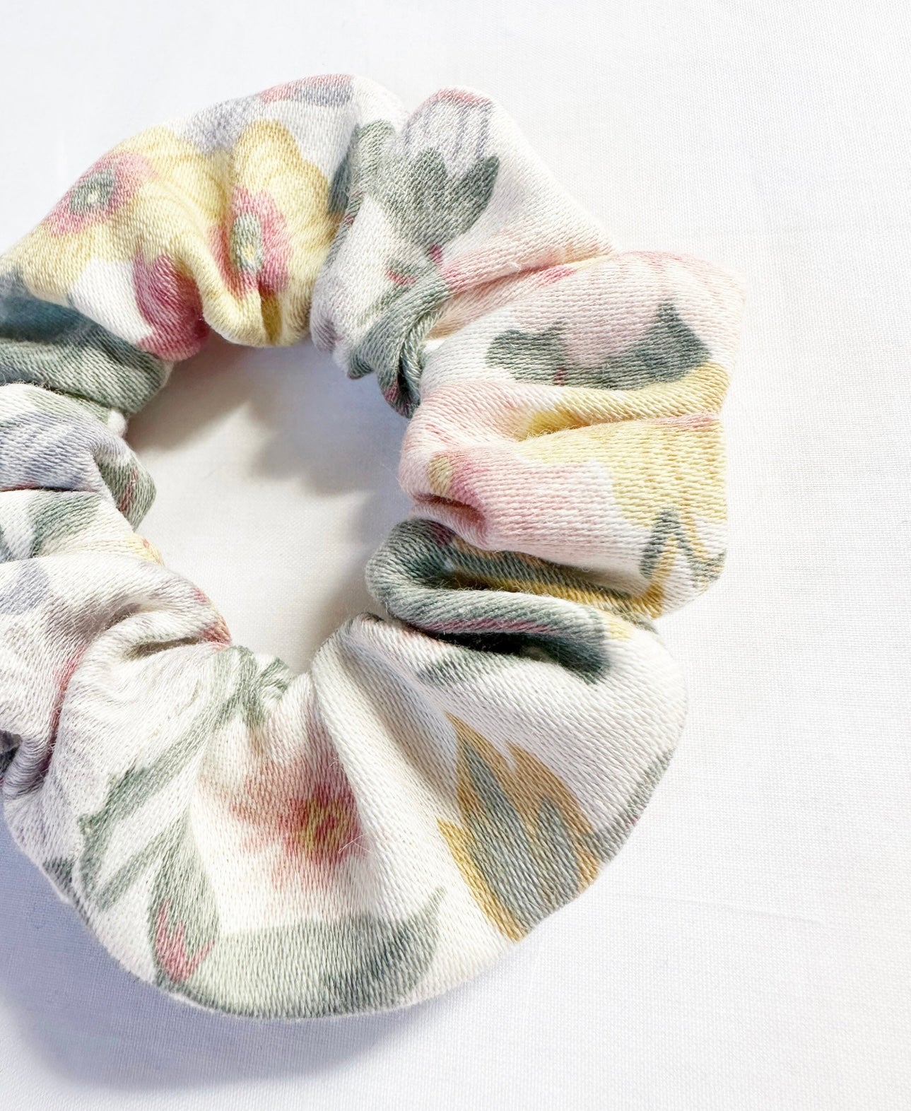 Mini Scrunchie in Diana