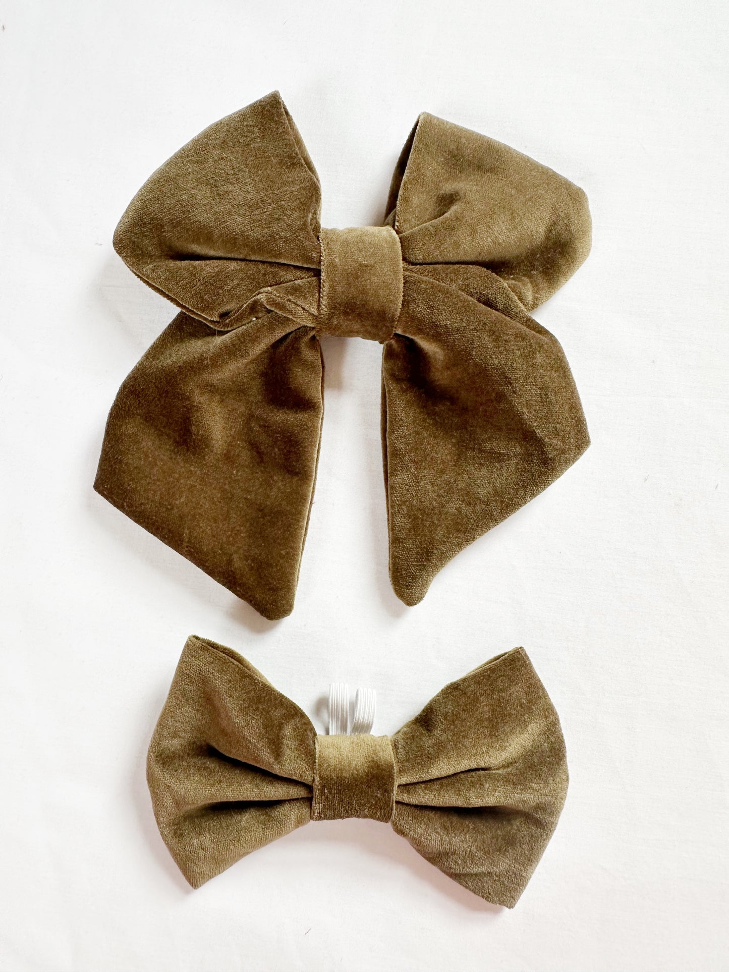 Hair Bow and dog bow tie gift set in olive velvet